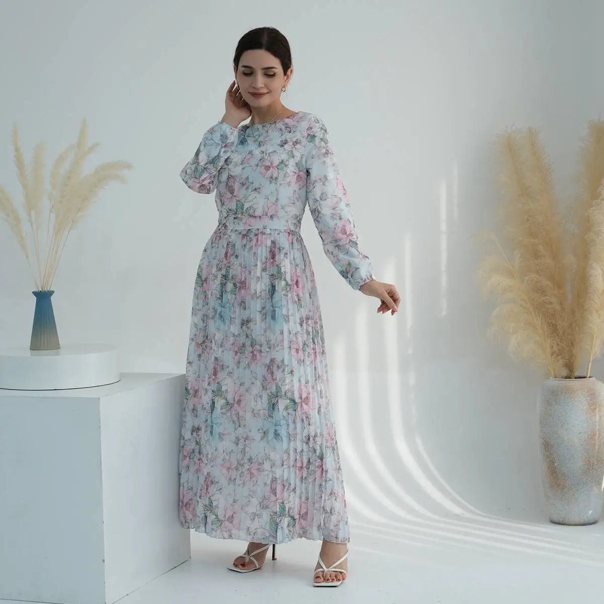 Elegant Muslim Women's Pleated Chiffon Printed Abaya Dress - Modest Islamic Prayer Dress for Mosque & Special Occasions