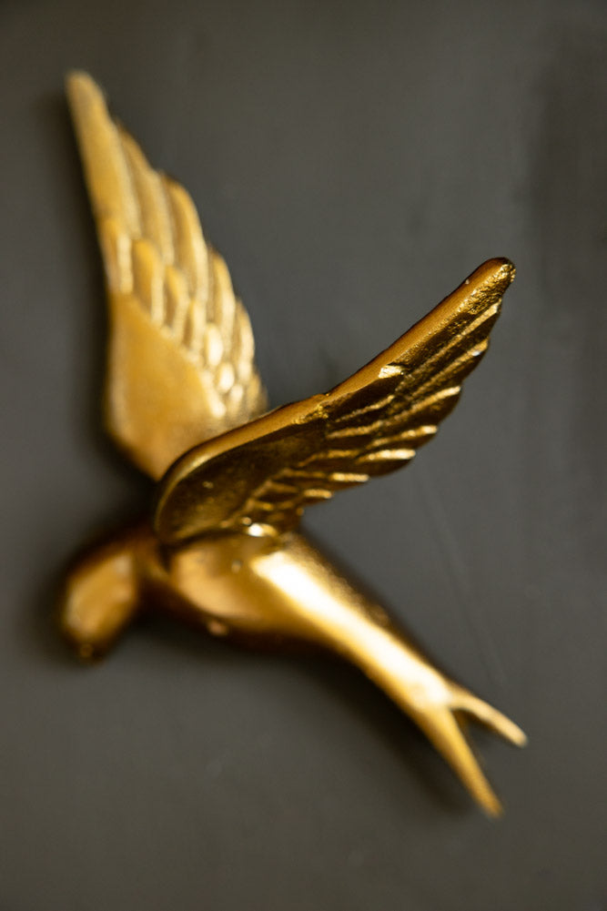 Set of 3 Gold Metal Birds Wall Decor - Elegant Home Ornament for Living Room, Bedroom, or Office Decoration