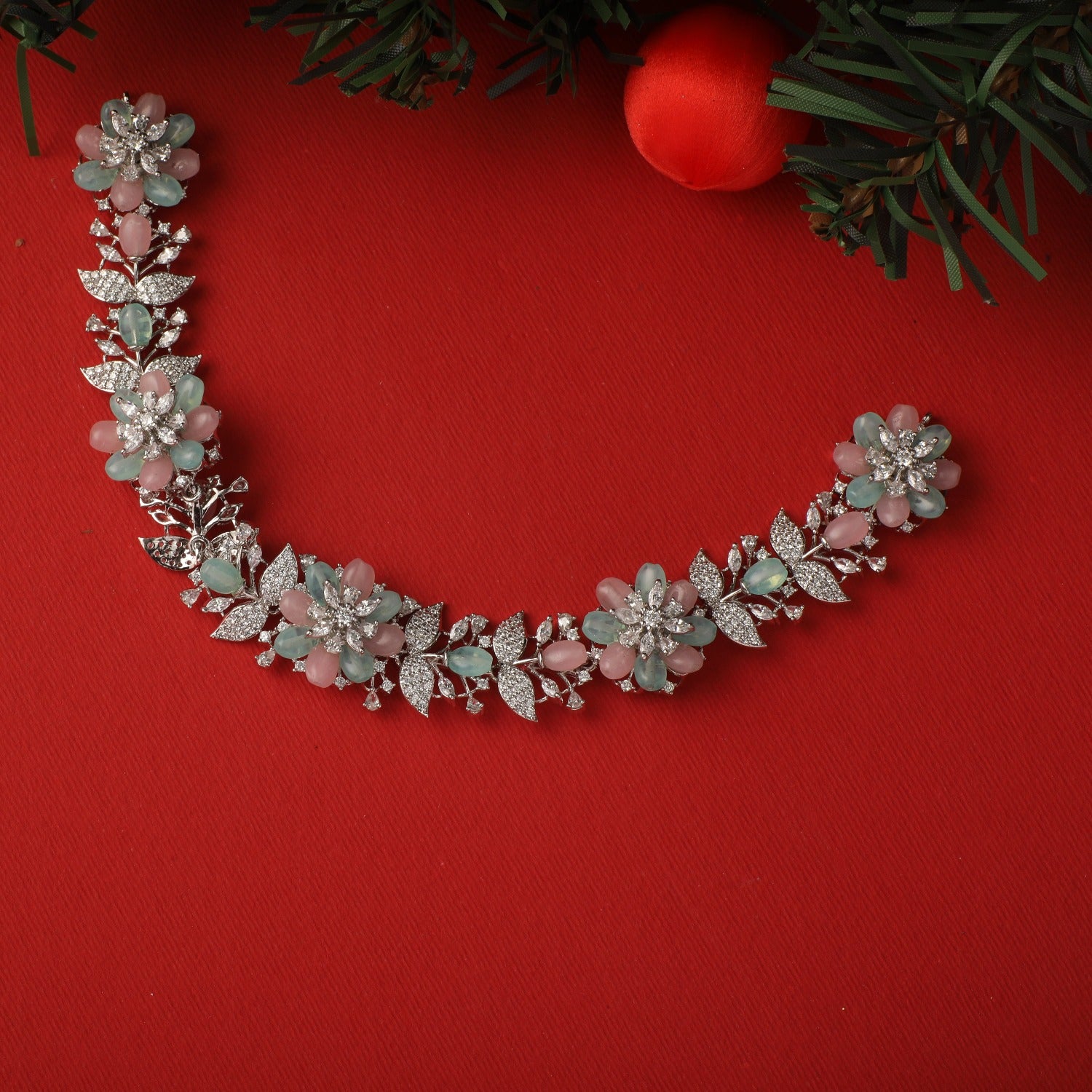 Floral Bloom Garden Necklace - Elegant Floral Pendant Jewelry for Women, Perfect for Weddings, Parties & Everyday Wear