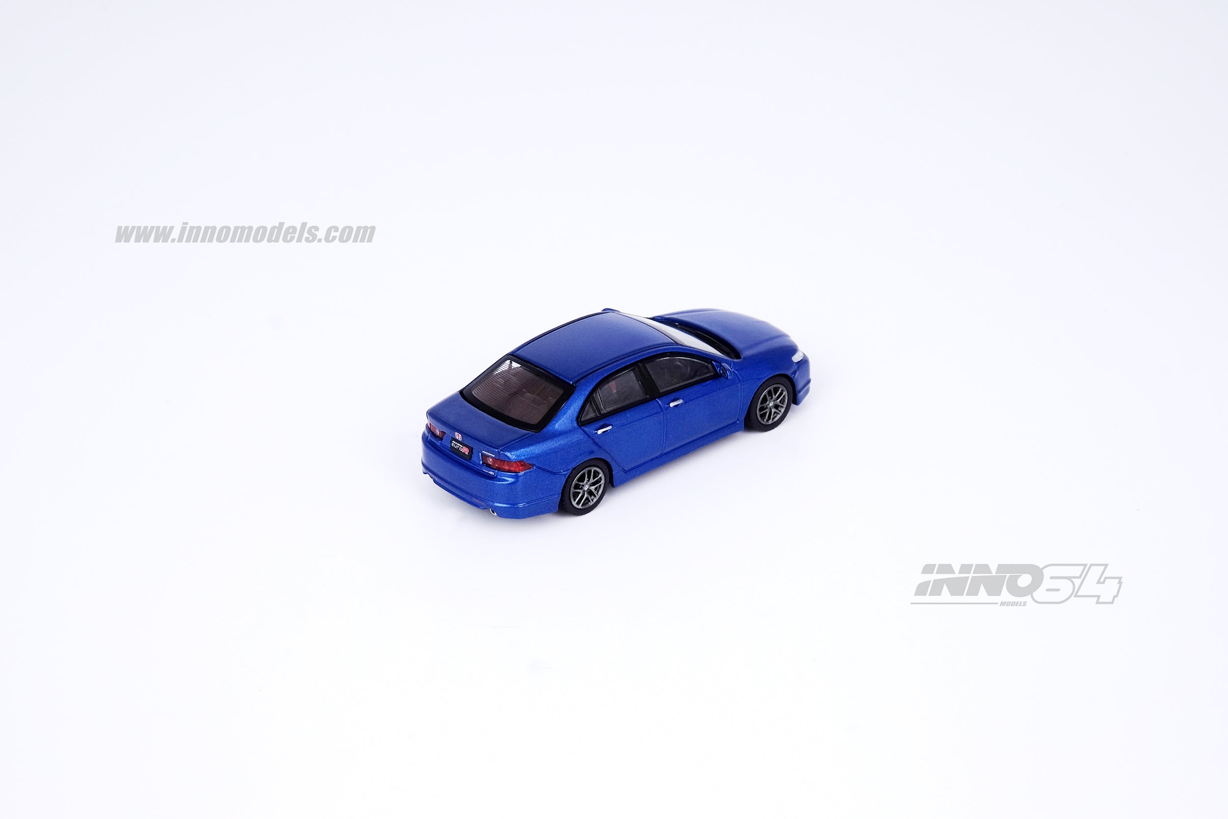 INNO Models 1:64 Scale Diecast Honda Accord Euro R (CL7) Artic Blue Pearl - Collectible Car Model for Display, Gifts & Racing Enthusiasts