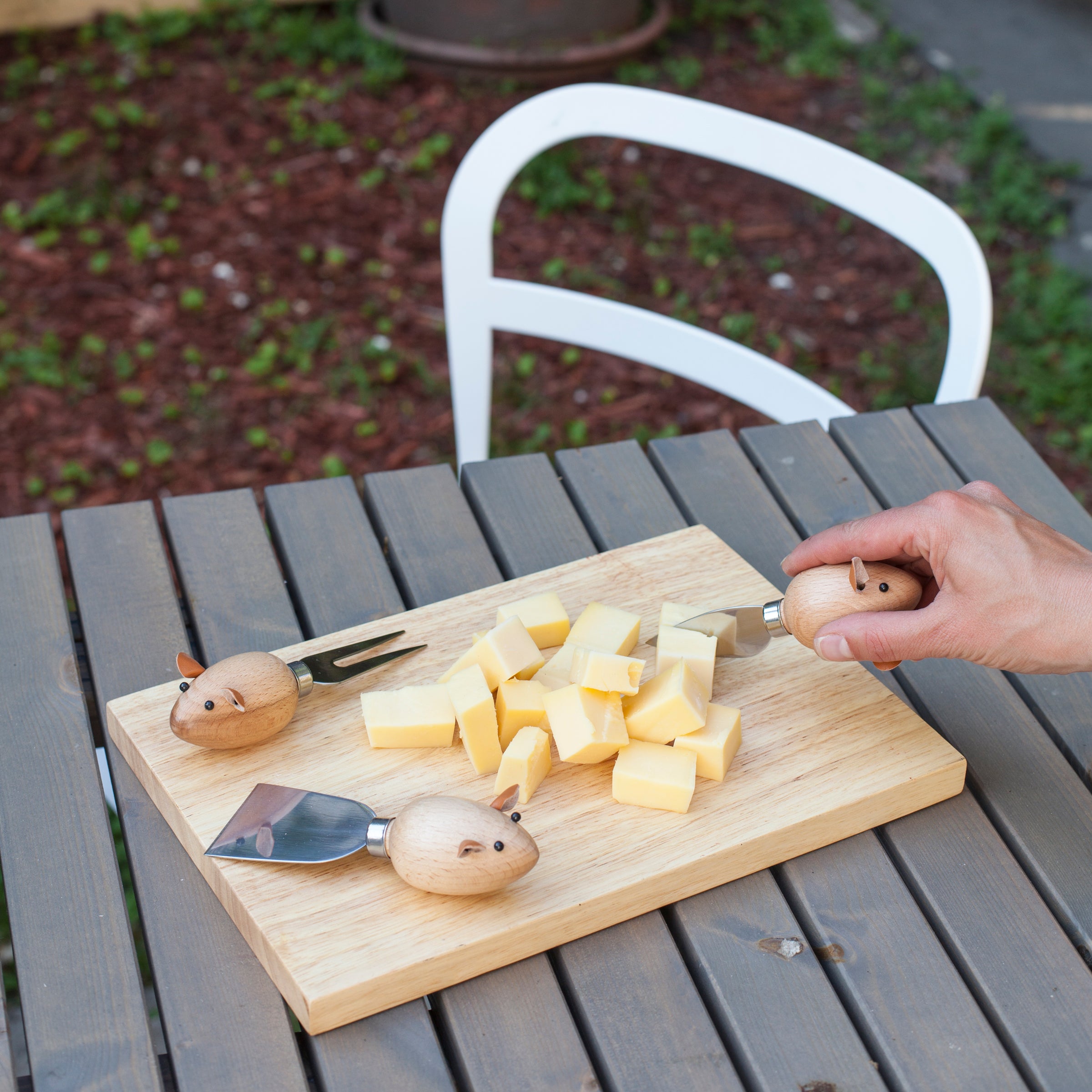 Premium Wooden Cheese Board Set with Mouse Design - Perfect for Wine Tasting, Charcuterie Platters & Holiday Entertaining Gifts