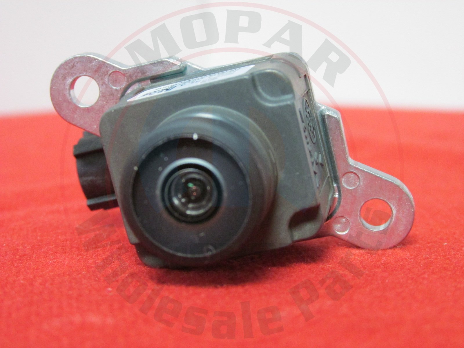 Mopar 56038978AK Rear View Backup Camera - High-Quality OEM Replacement for Enhanced Parking Safety | Perfect for Trucks, SUVs, and Sedans