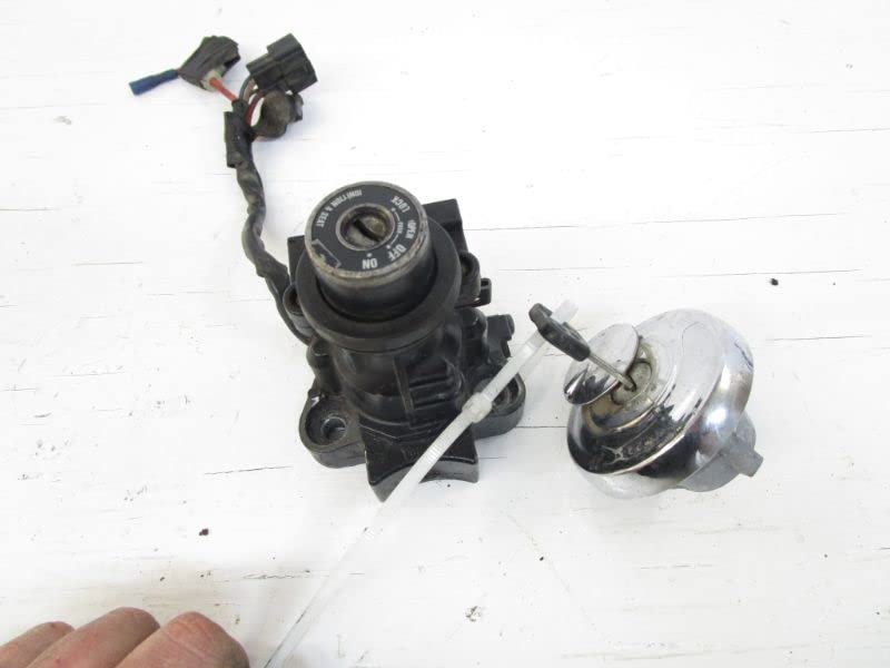 Yamaha 4WM-82501-01-00 Main Switch Steering Lock - Genuine OEM Replacement Part for Yamaha Motorcycles - Compatible with 4WM-82501-02-00 - Perfect for Security & Ignition System Repair