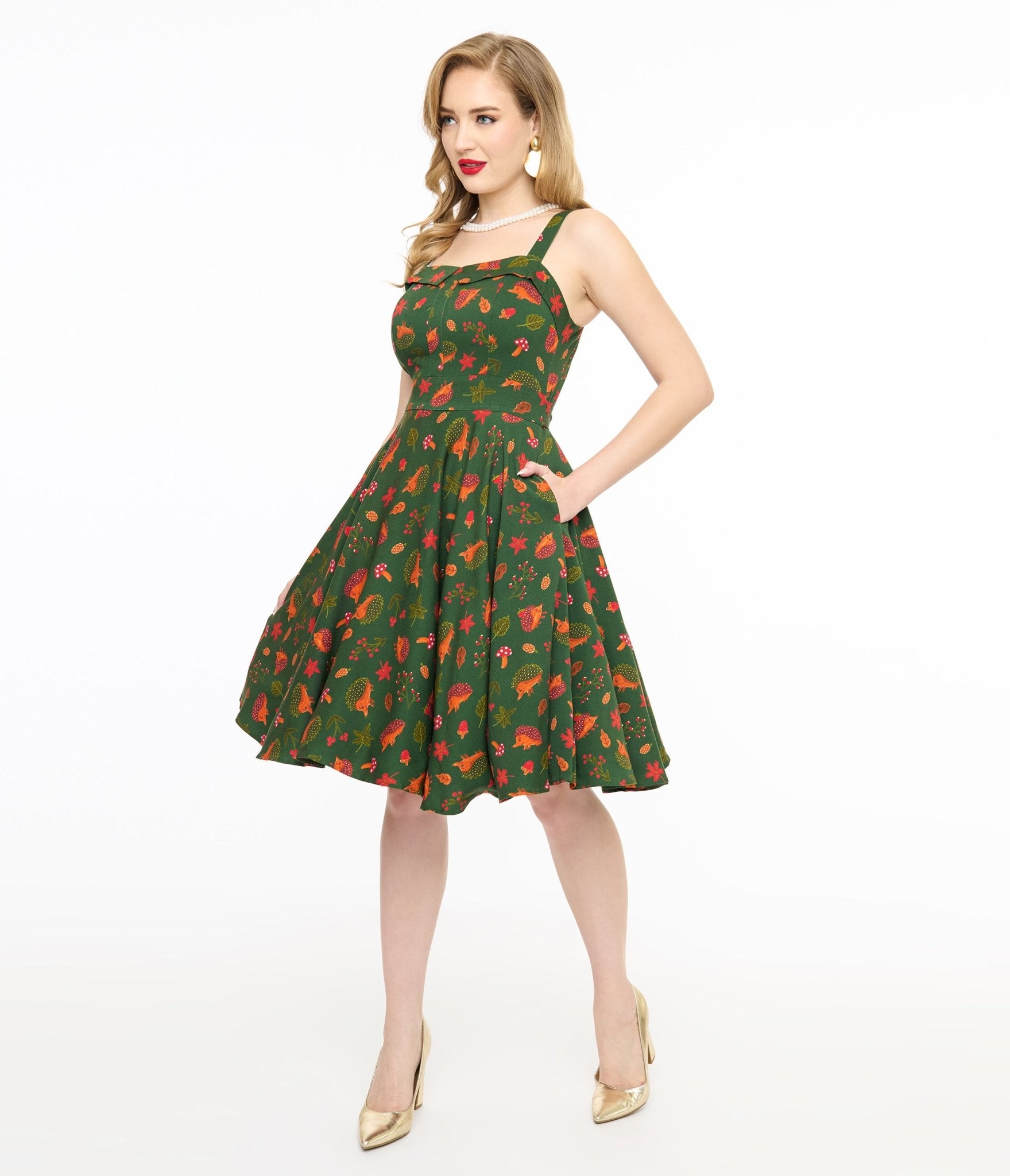 1950s Vintage Green Hedgehog Forest Print Kyla Fit & Flare Dress by Miss Lulo - Perfect for Retro Parties, Tea Dances & Forest-Themed Weddings