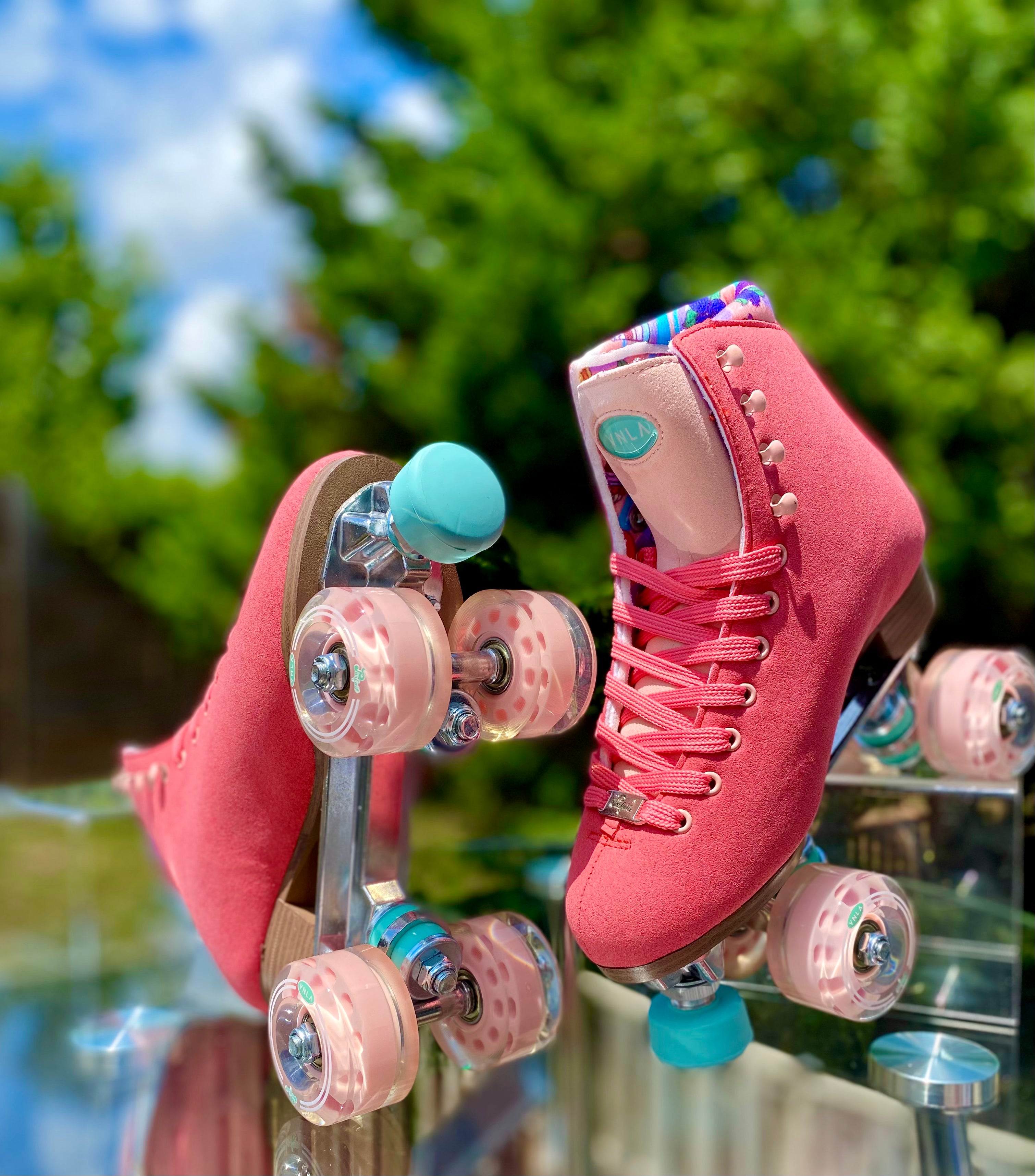 Vnla Parfait Outdoor Roller Skates for Women & Men - Comfortable Quad Skates with Light-Up Wheels for Street, Park & Trail Skating
