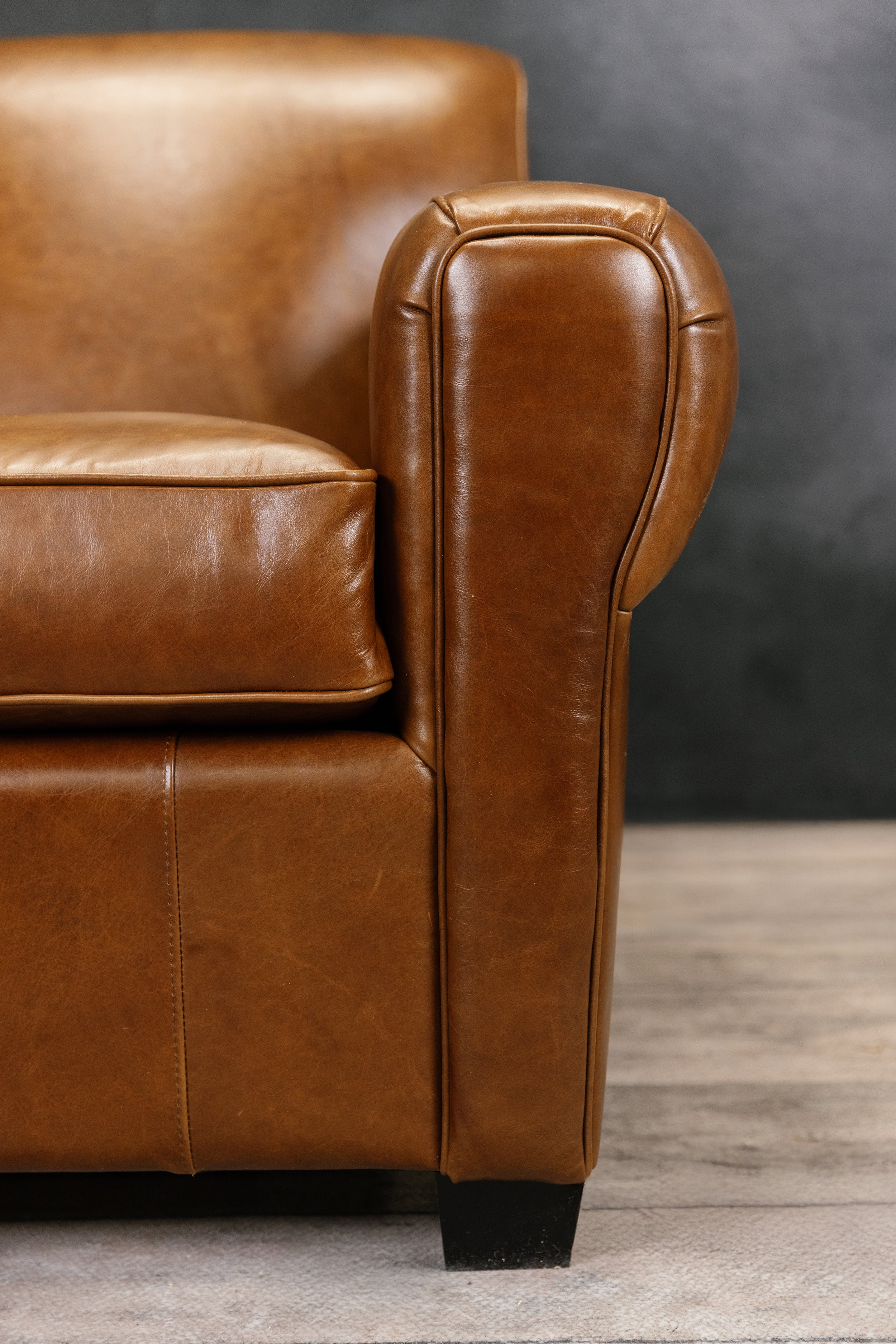 Bachelor Leather Chair - Premium Faux Leather Office Chair for Men, Modern Executive Desk Chair with Padded Seat & Back - Perfect for Home Office, Gaming & Study