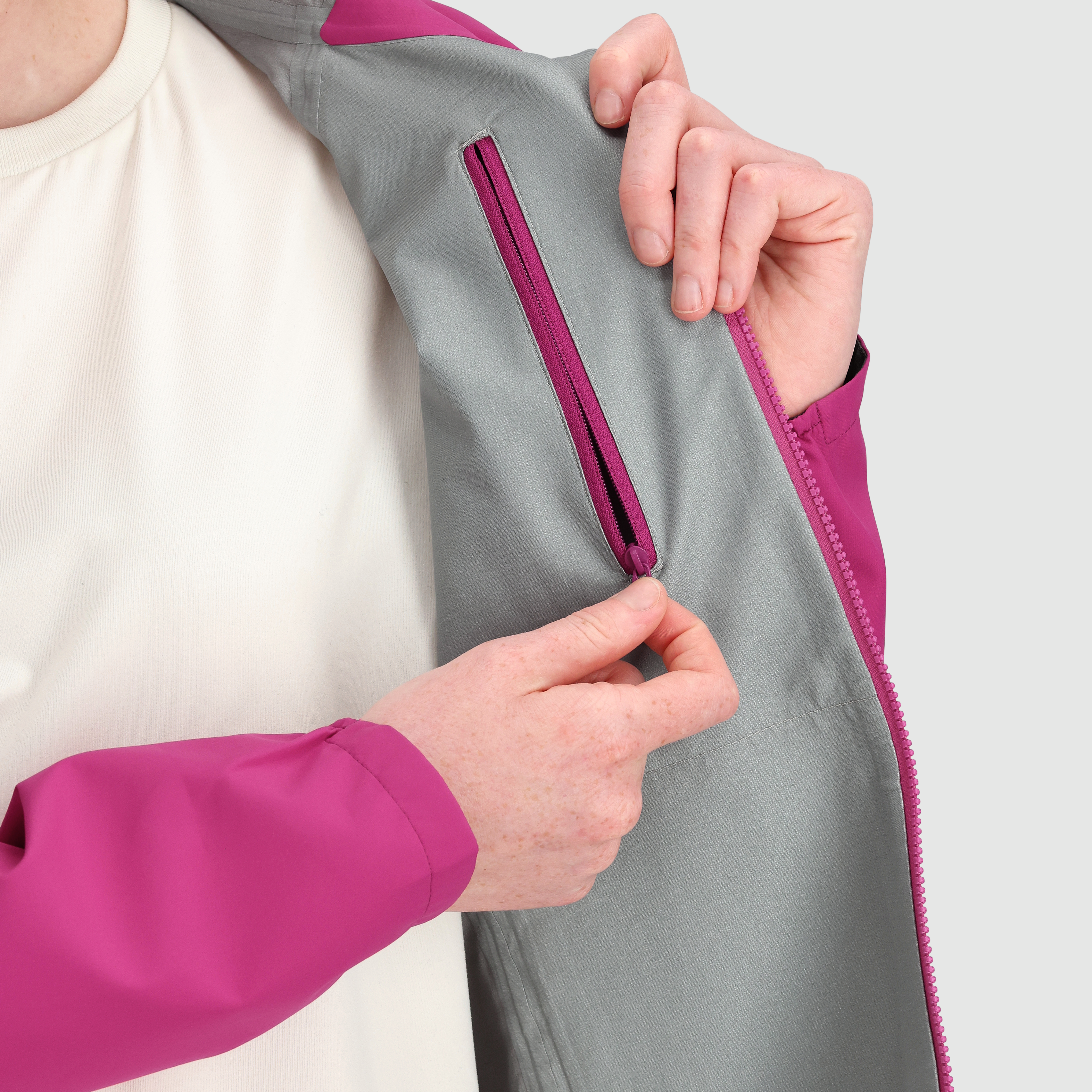 Women's Waterproof Motive AscentShell Jacket - Windproof & Breathable Raincoat for Hiking, Running & Outdoor Activities - Final Sale