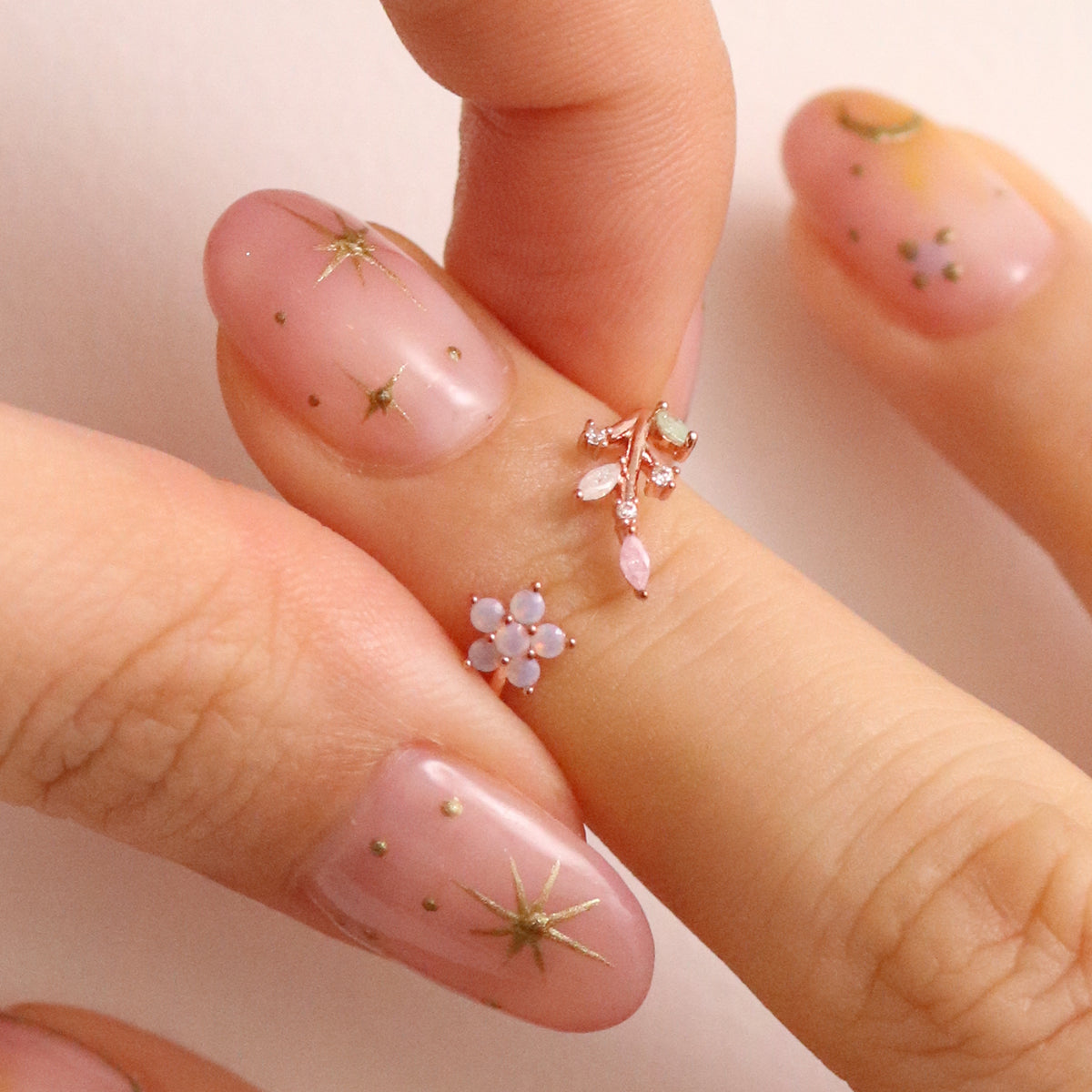 Laurel Flower Ring - Elegant Floral Jewelry for Women | Perfect for Weddings, Parties & Everyday Wear