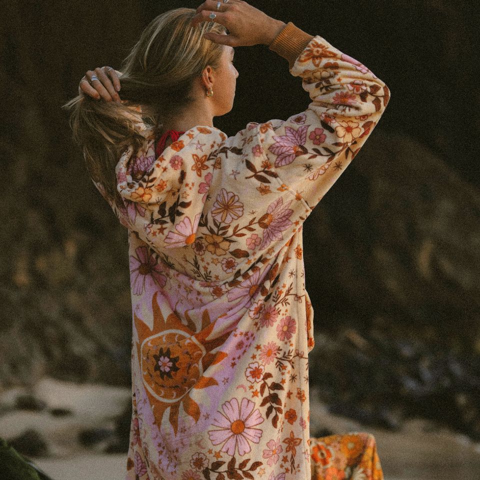 Boho Sun Changing Towel Poncho Long Sleeve - Quick Dry Beach Cover Up for Women, Stylish Swimwear Cover, Perfect for Pool, Beach & Vacation
