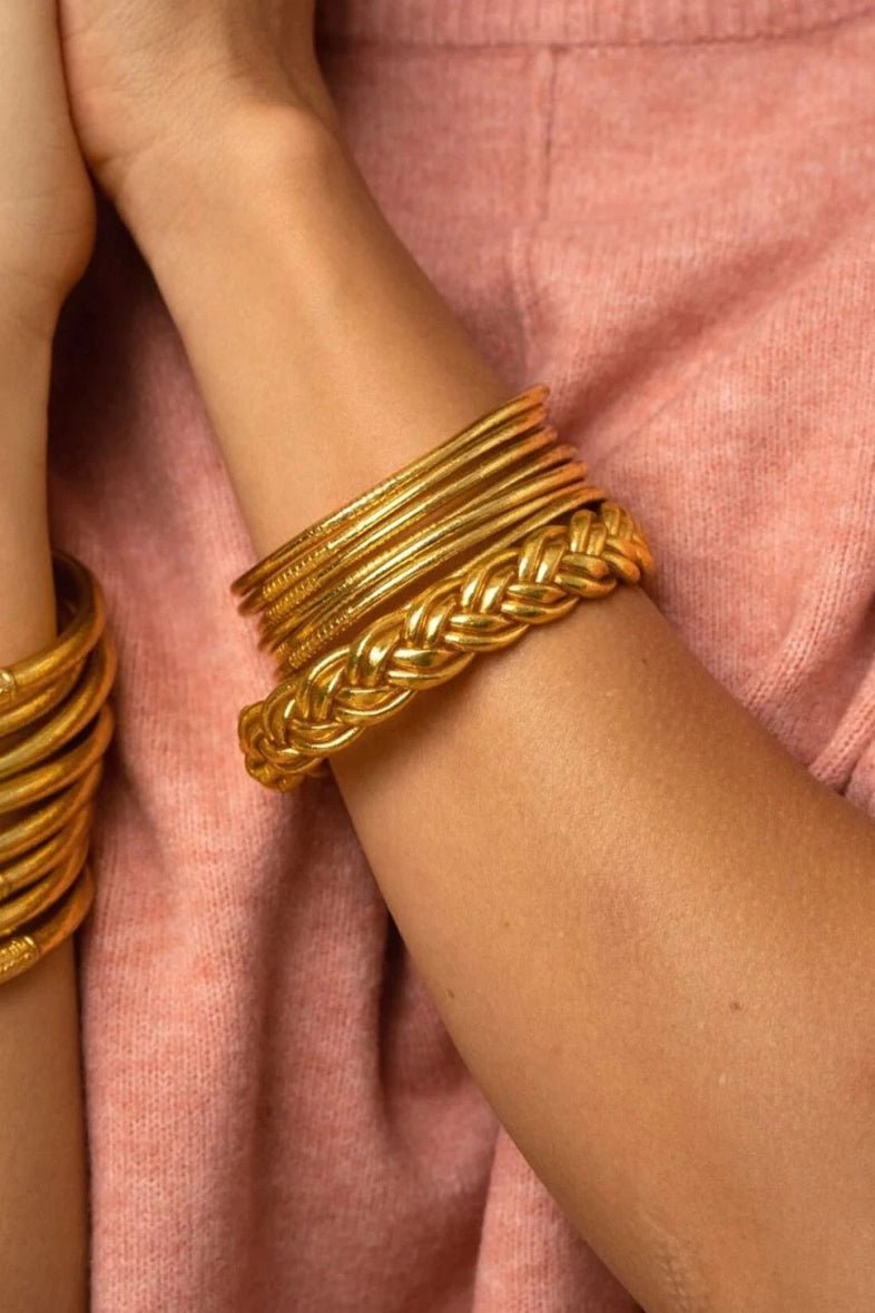 Buddhist Braided Bracelet - Handmade Spiritual Jewelry for Meditation & Yoga - Perfect for Mindfulness Practice & Gift Giving