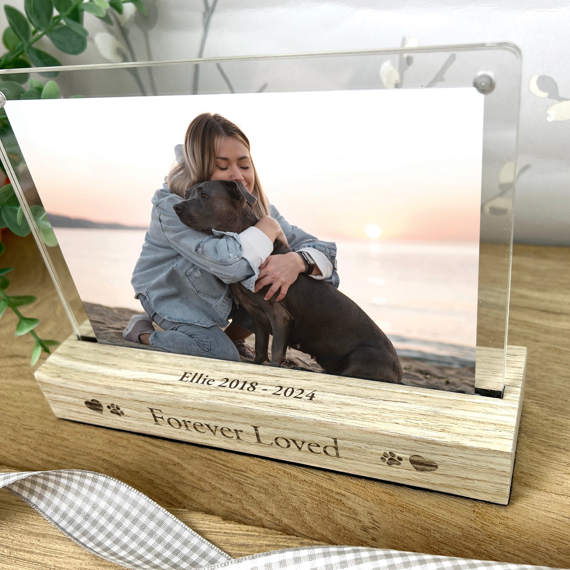 Personalized Forever Loved Pet Photo Frame - Custom Engraved Memorial Picture Frame for Dogs & Cats - Perfect for Pet Loss Gifts & Home Decor