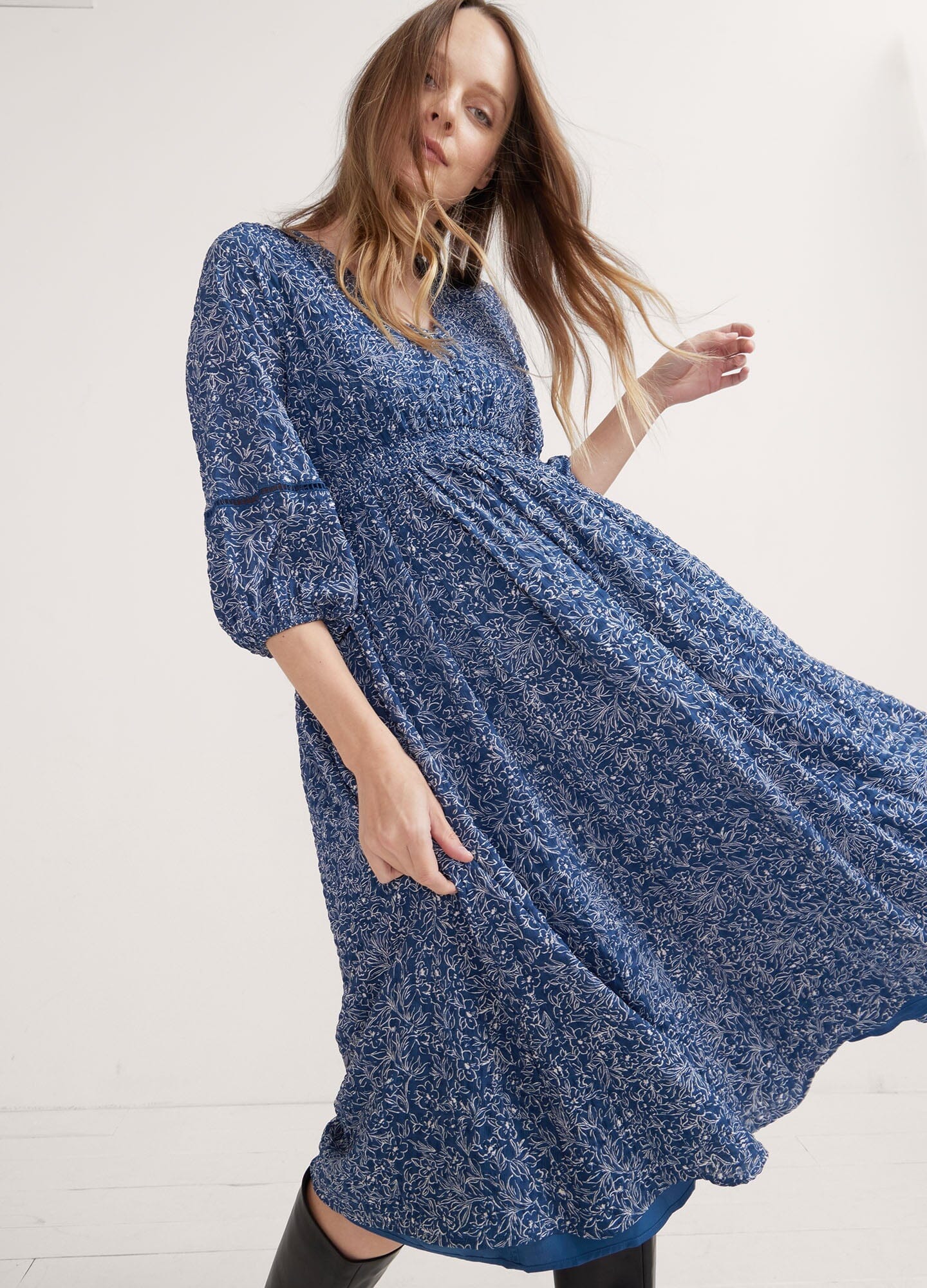 Blue/White Resort Floral