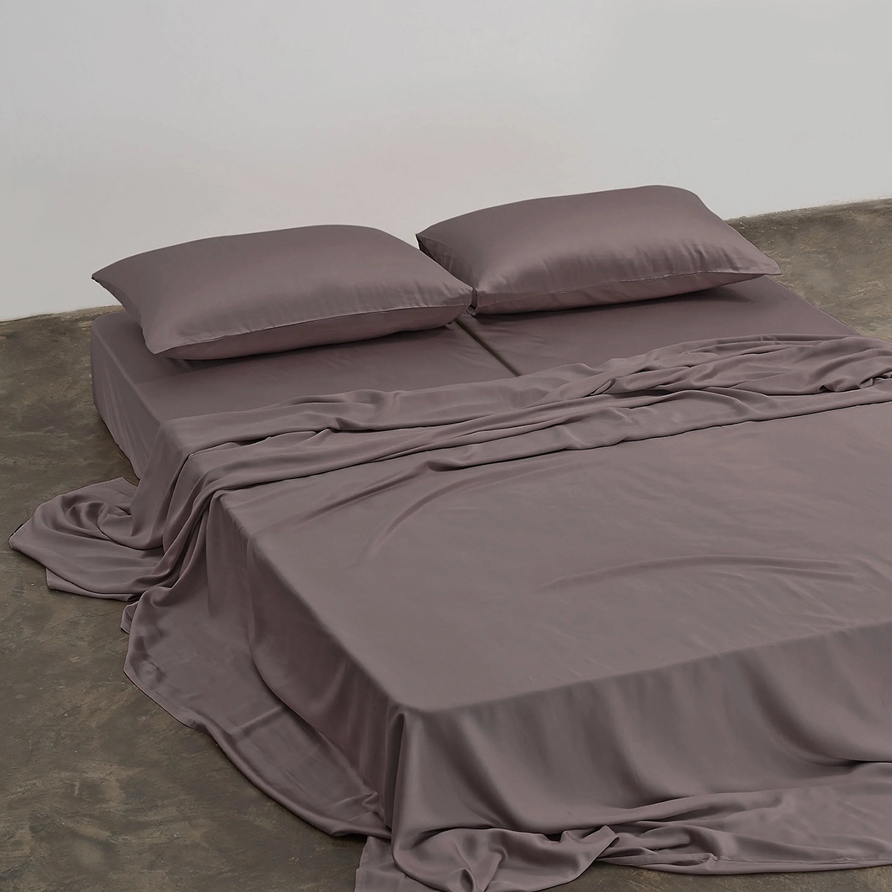 FURRFREE Split King Bamboo Sheet Set - Hypoallergenic & Pet Hair Resistant Bedding for Dogs & Cats | Perfect for Allergy Sufferers & Pet Owners