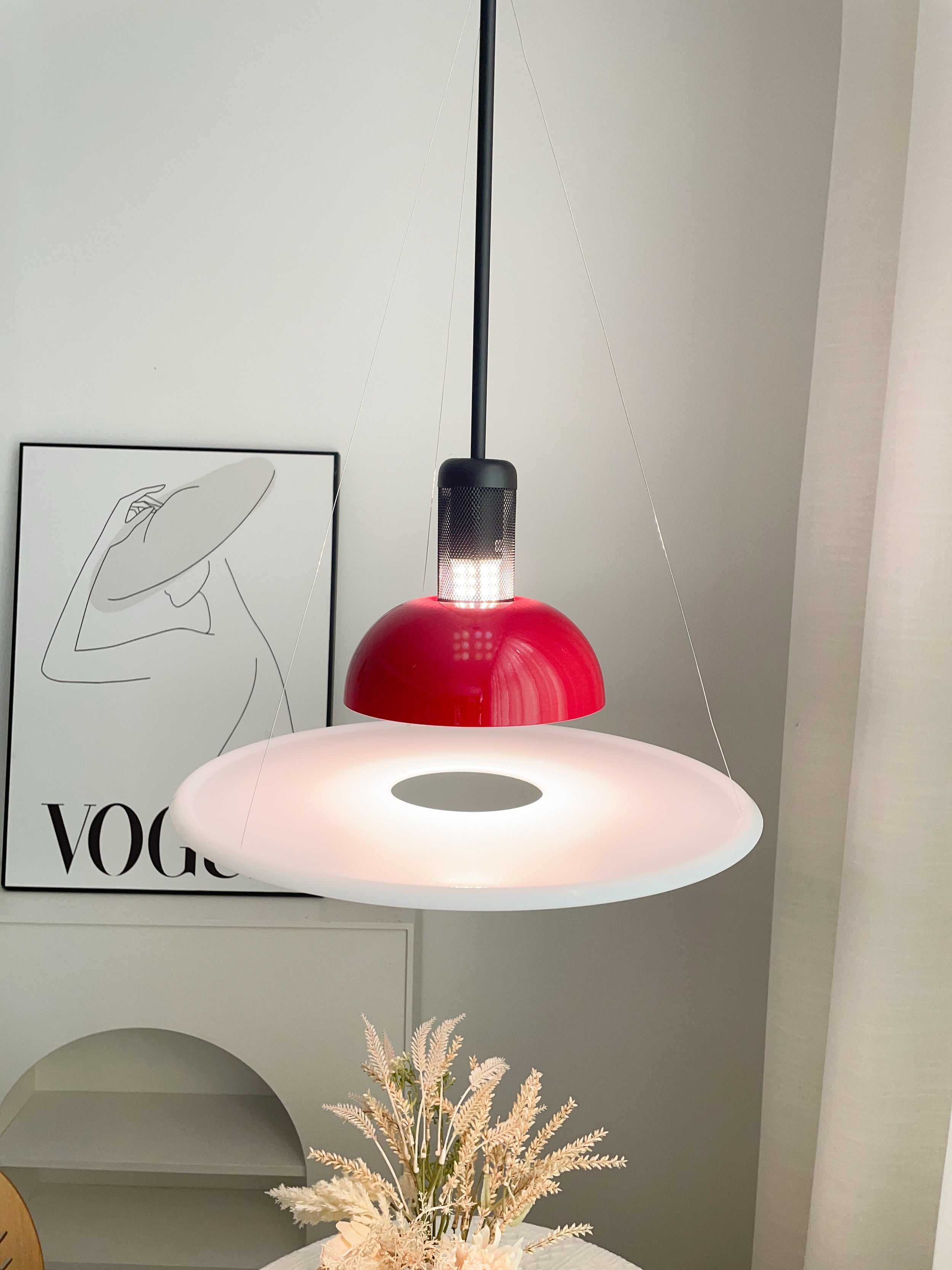 Modern Frisbee Pendant Light Fixture - Adjustable Hanging Chandelier for Dining Room, Kitchen Island & Bedroom - Stylish Industrial Ceiling Lighting Decor