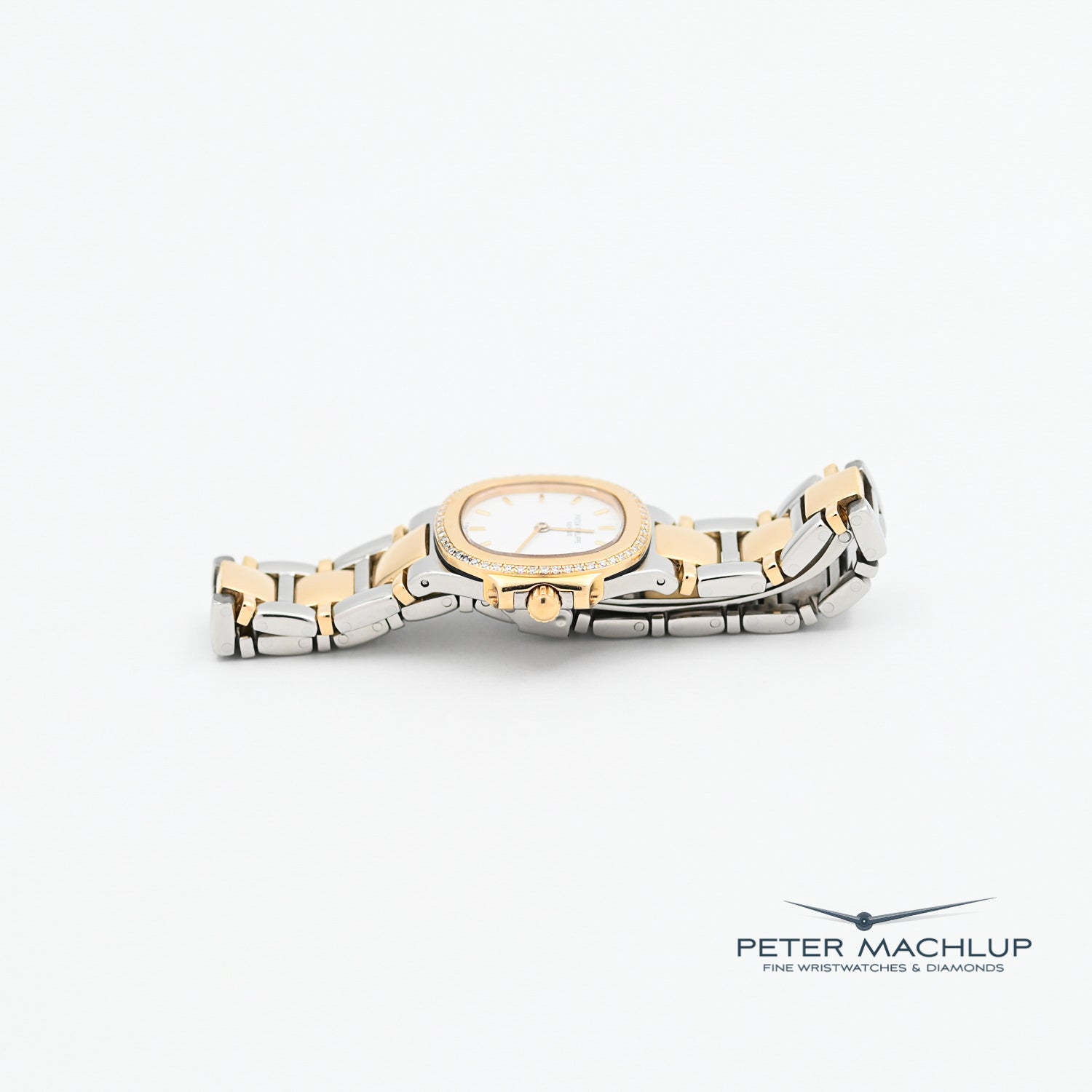 Luxury Patek Philippe Nautilus 26mm Diamond Ladies Watch 1994 - Perfect for Elegant Occasions & Collector's Item