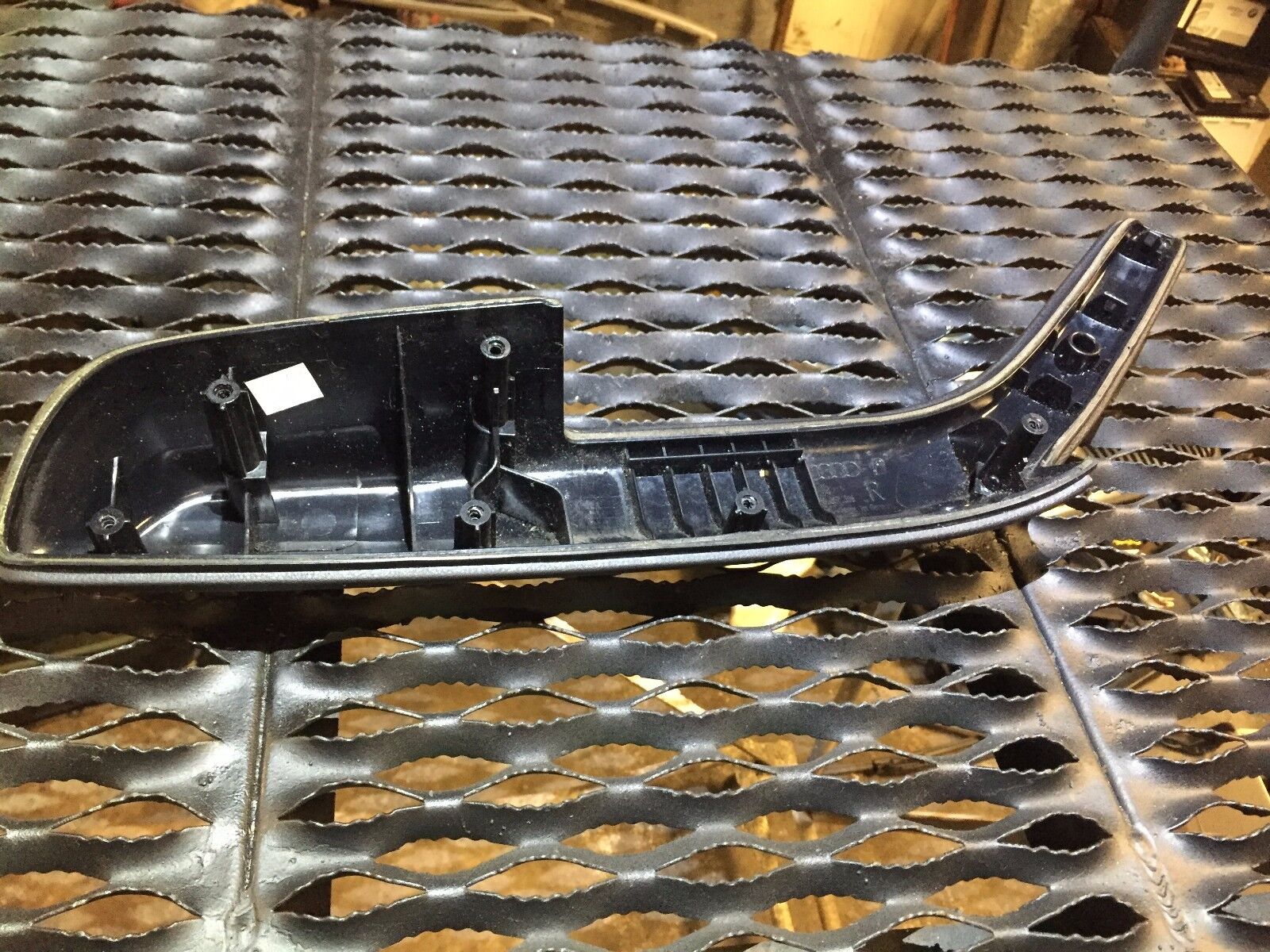 2005-2008 Audi A6 C6 Right Rear Passenger Door Pull Handle Armrest OEM 4F0867306 - Perfect Replacement for Worn or Broken Handles - Ideal for Car Interior Repair & Restoration