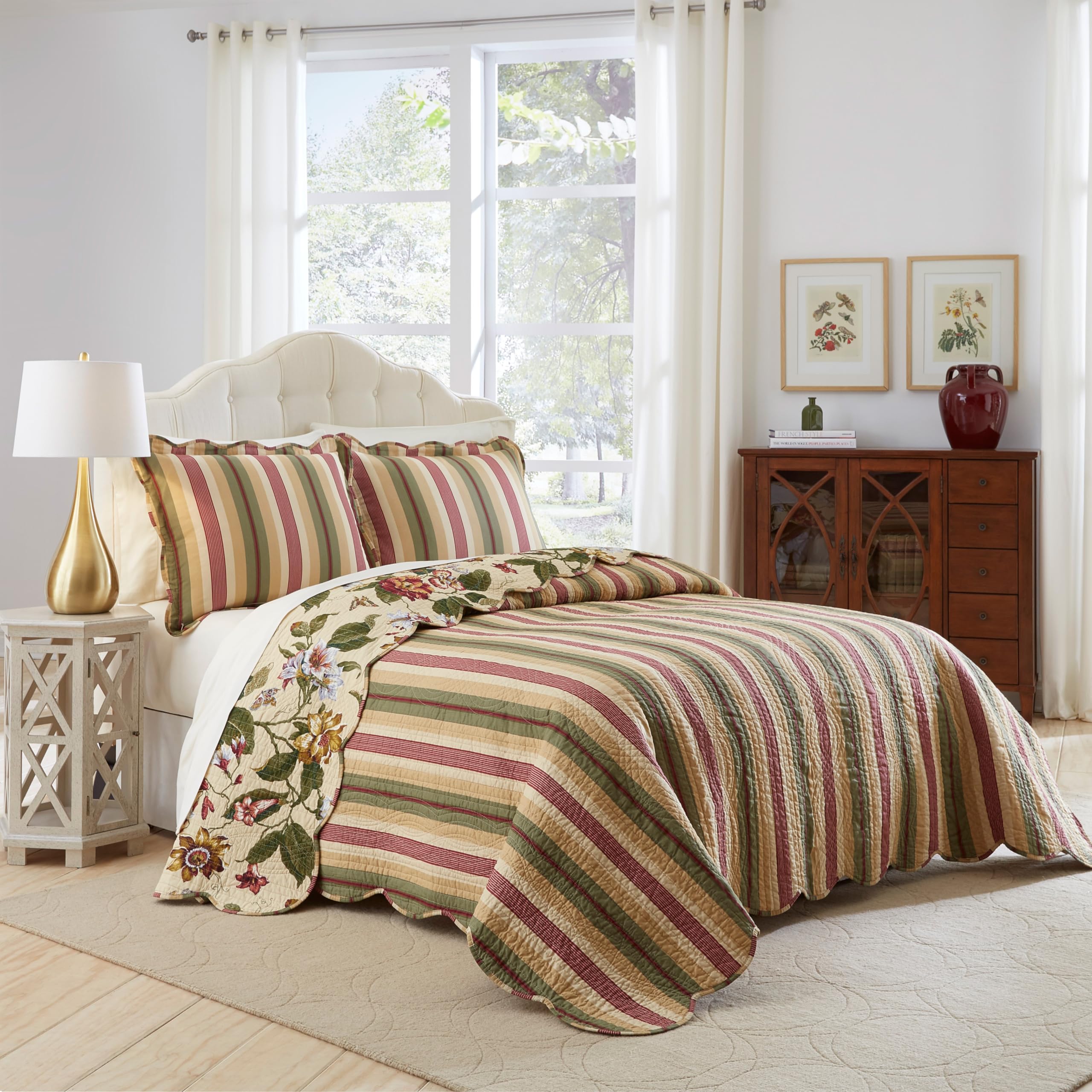 Waverly Laurel Springs Modern Farmhouse Floral 3-Piece Reversible Quilt Bedding Set - Full/Queen Size in Parchment | Cozy Farmhouse Bedroom Decor for Master & Guest Rooms