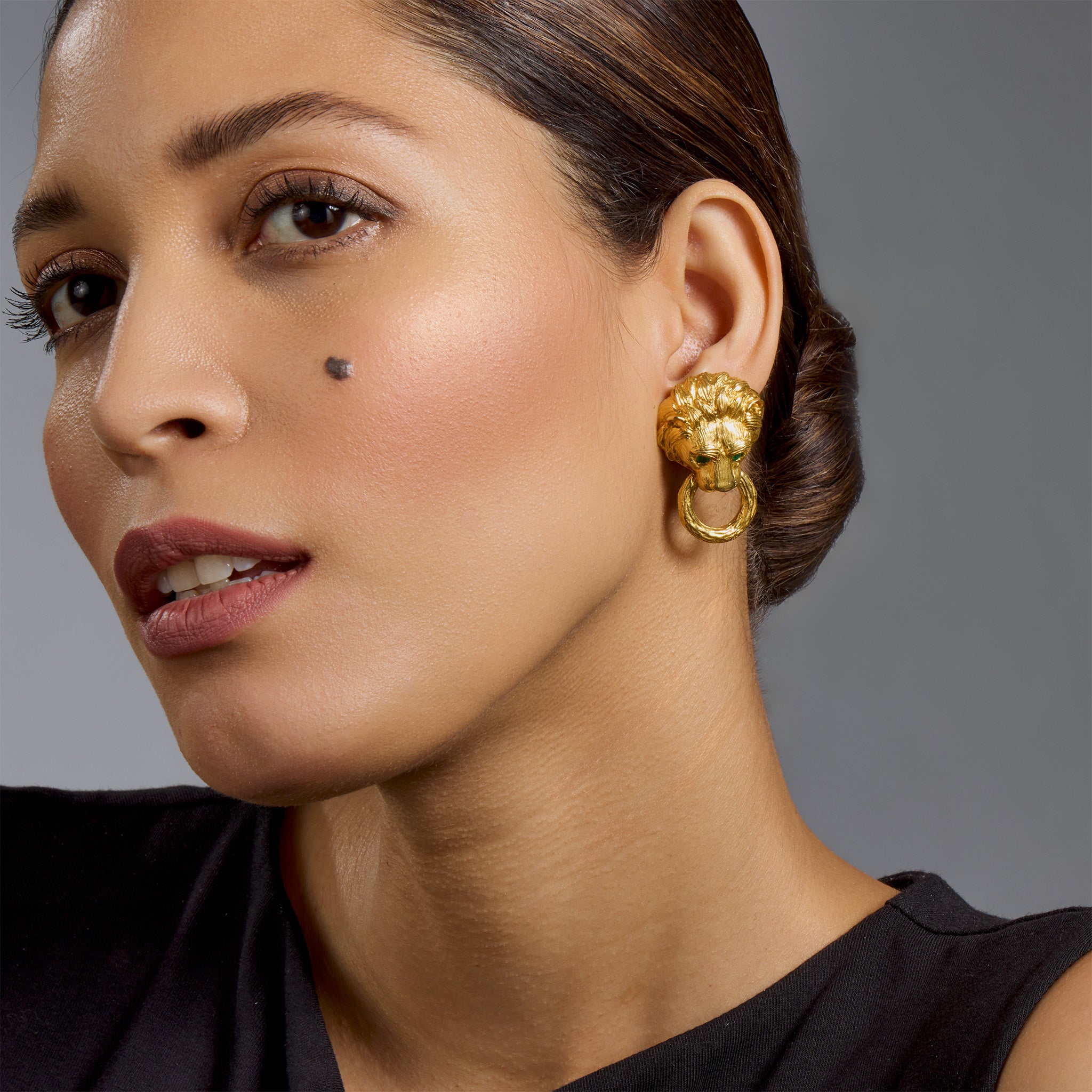 Van Cleef & Arpels Lion Door Knocker Earrings - 18K Gold Luxury Jewelry for Women, Perfect for Parties, Weddings & Special Occasions