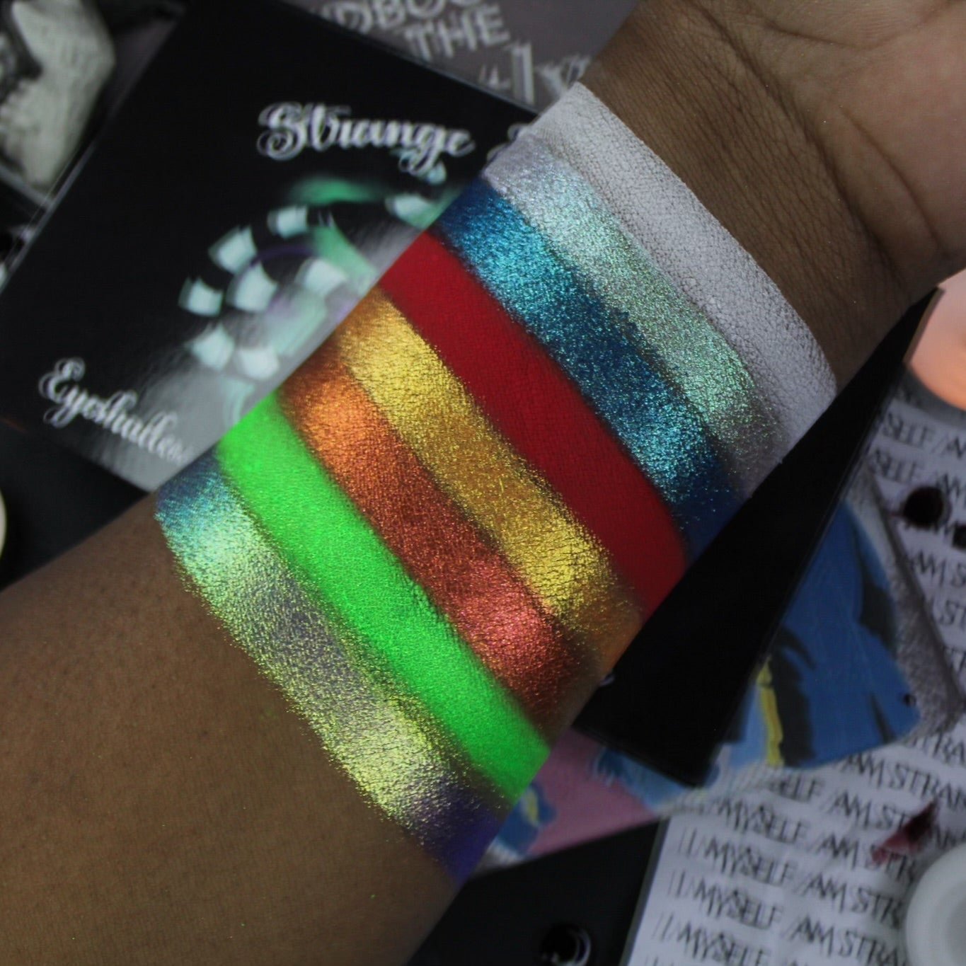 Unique & Bold Eyeshadow Palette - Vibrant Colors for Creative Makeup Looks | Perfect for Halloween, Cosplay & Artistic Expression