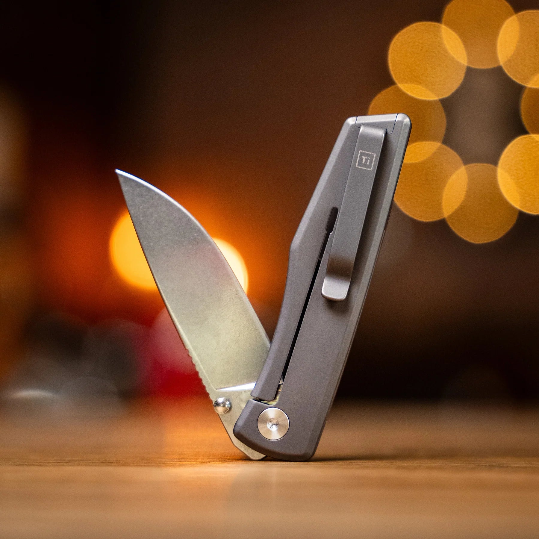 Big I Design The Overlook Australia - Premium Titanium Pen with Bolt Action for EDC, Writing & Outdoor Adventures (Perfect for Office, Travel & Camping)