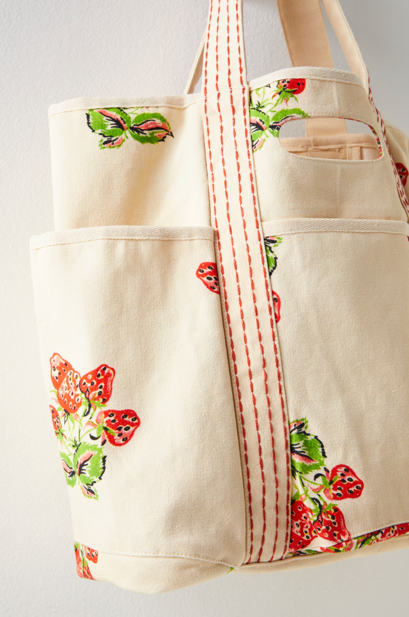 Stylish Printed Caravan Tote Bag - Durable & Fashionable Canvas Beach Tote for Women - Perfect for Travel, Shopping, and Summer Outings