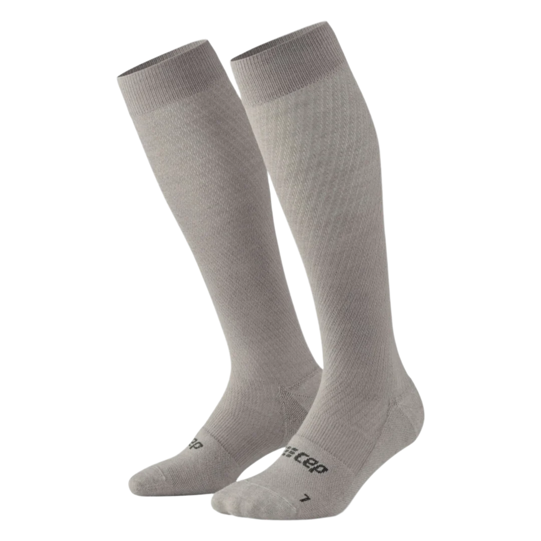 CEP Women's Flight Socks - Compression Socks for Air Travel & Long Flights (Light Grey) - Prevent Swelling & Improve Circulation - Perfect for Travelers, Nurses & Athletes