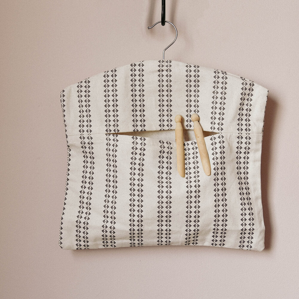 Premium Cotton Peg Bag for Laundry & Clothesline - Durable, Washable & Stylish Hanging Clothespin Holder for Indoor & Outdoor Use