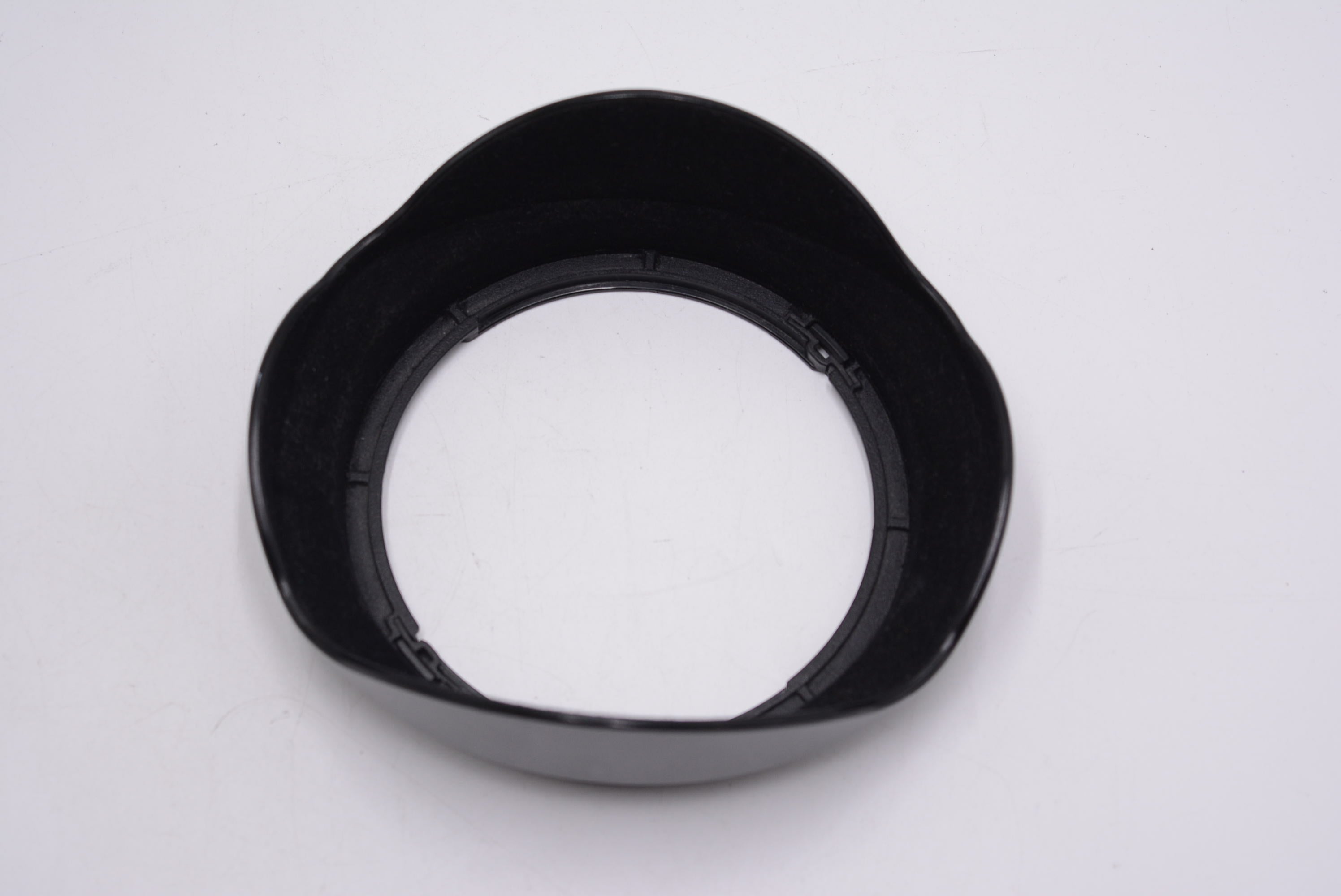 Canon EW-83E Lens Hood for Canon EF 17-40mm f/4L USM SLR Camera - Compatible with Canon DSLR Cameras - Perfect for Outdoor Photography, Travel & Landscape Shots
