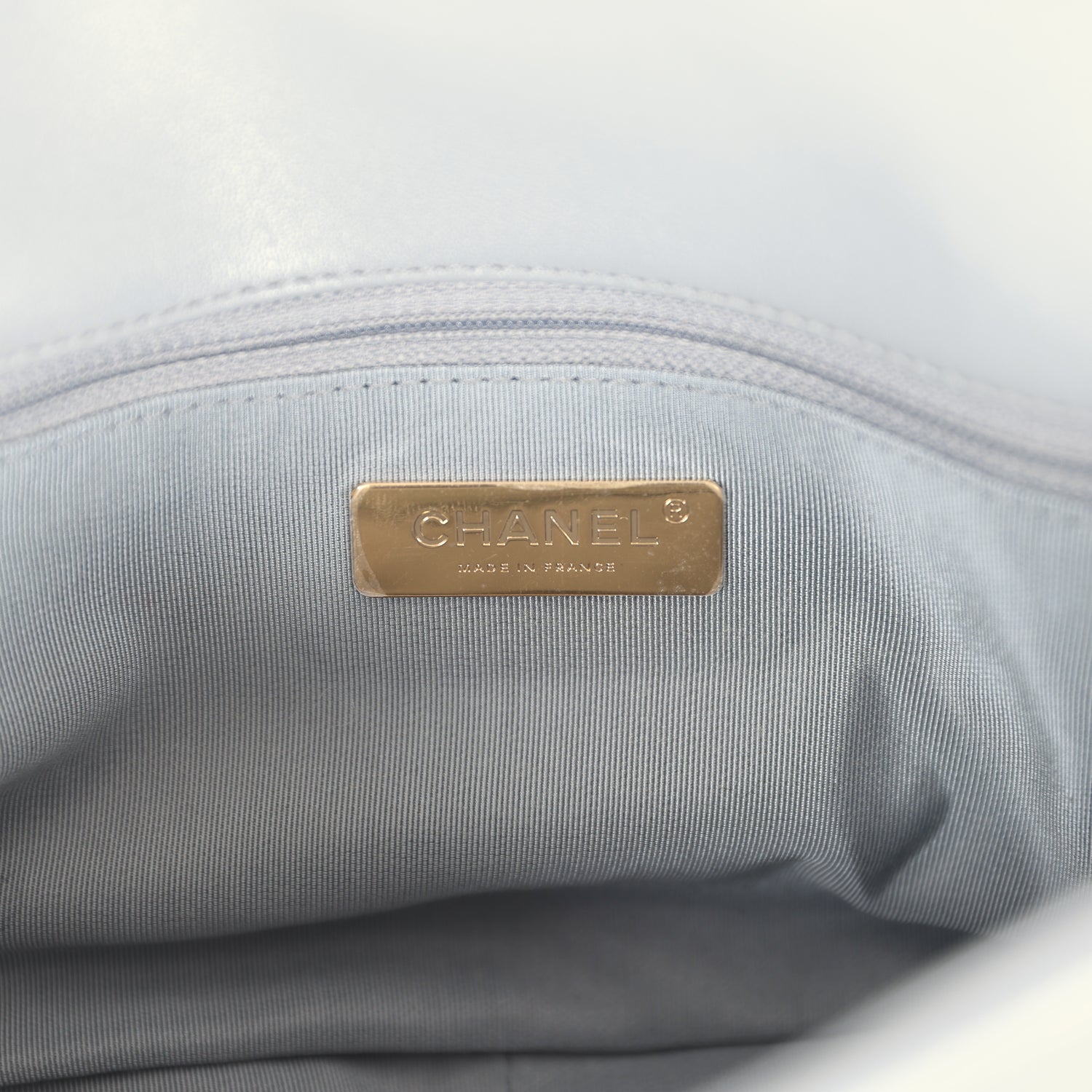 Chanel Medium 19 Flap Bag in Grey Lambskin with Mixed Metal Hardware - Luxury Designer Handbag for Women, Perfect for Work, Evening Events & Everyday Use