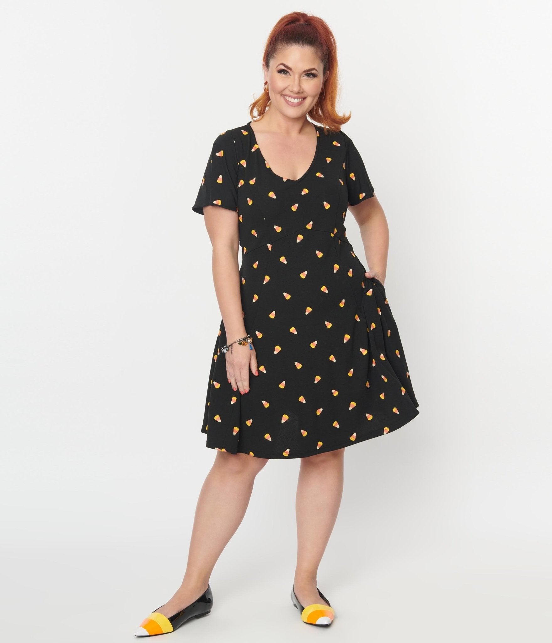 Vintage Black Candy Corn Print Poppy Flare Dress - Retro Halloween Party Dress for Women, Unique Floral Swing Dress for Costume Parties & Fall Festivals