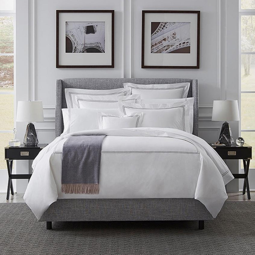 Sferra Grande Hotel Fitted Sheet - Luxury 100% Cotton Deep Pocket Bed Sheet for Queen & King Size Beds - Perfect for Hotels, Guest Rooms & Upscale Bedrooms