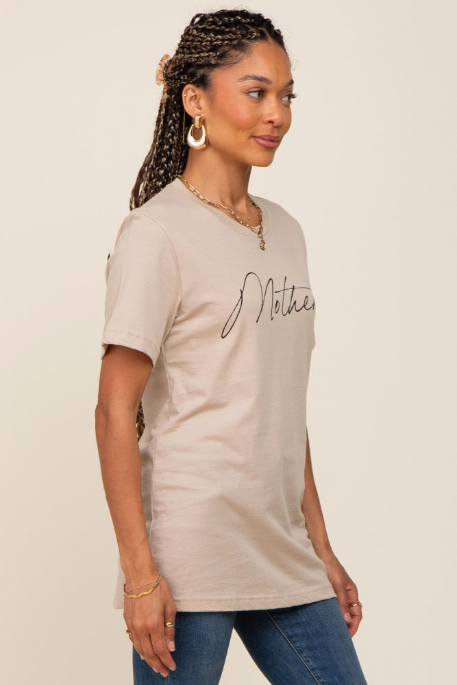 Trendy Beige Graphic Print Mom T-Shirt - Comfortable Casual Wear for Women - Perfect for Mother's Day, Family Outings & Everyday Fashion