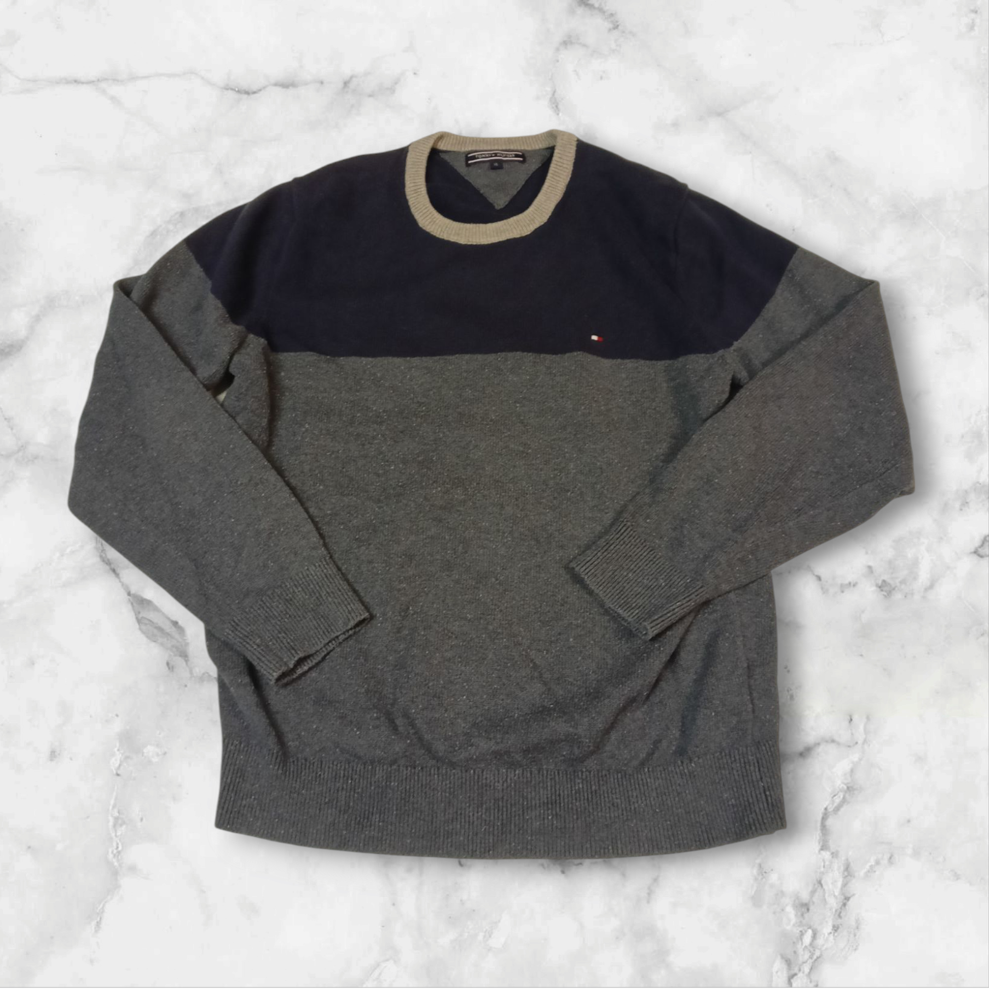 Tommy Hilfiger Vintage Men's Pullover Sweater XL 998 - Classic Casual Knitwear for Fall & Winter Outfits | Perfect for Daily Wear, Office & Weekend Outings