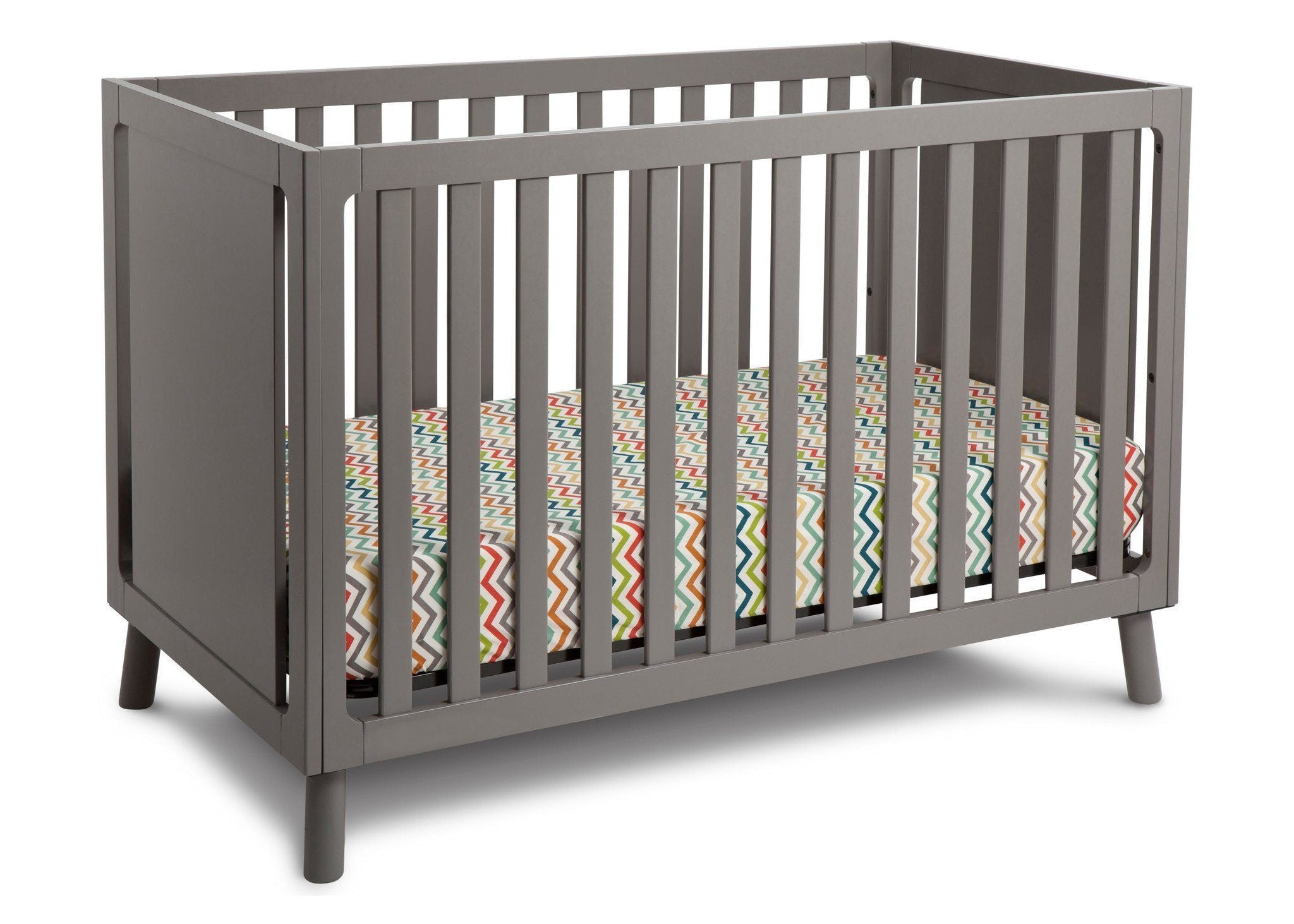 Manhattan 3-in-1 Convertible Baby Crib - Toddler Bed & Daybed - Modern Nursery Furniture for Newborns & Kids - Perfect for Small Spaces & Growing Families