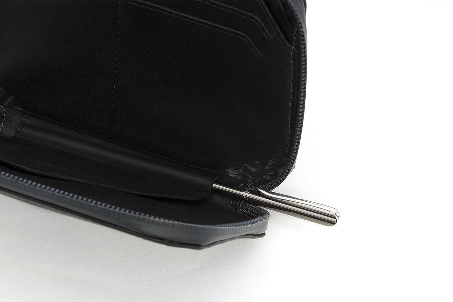 Bellroy Elements Travel Wallet - RFID Blocking Slim Leather Wallet for Men & Women | Perfect for Air Travel, Business Trips & Everyday Use