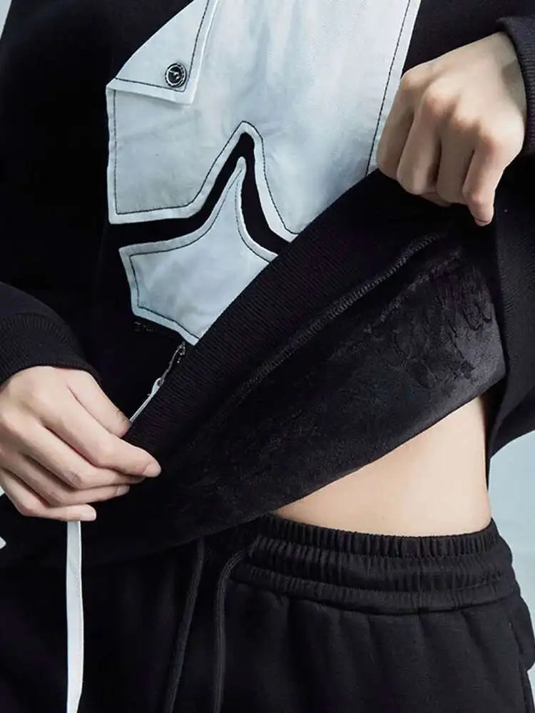 Black Pattern Zipper Thick Sweatshirt for Women | Turtleneck Long Sleeve Pullover | Plus Size Fashion Hoodie | 2025 Spring & Autumn Collection | Perfect for Casual Wear, Layering & Outdoor Activities