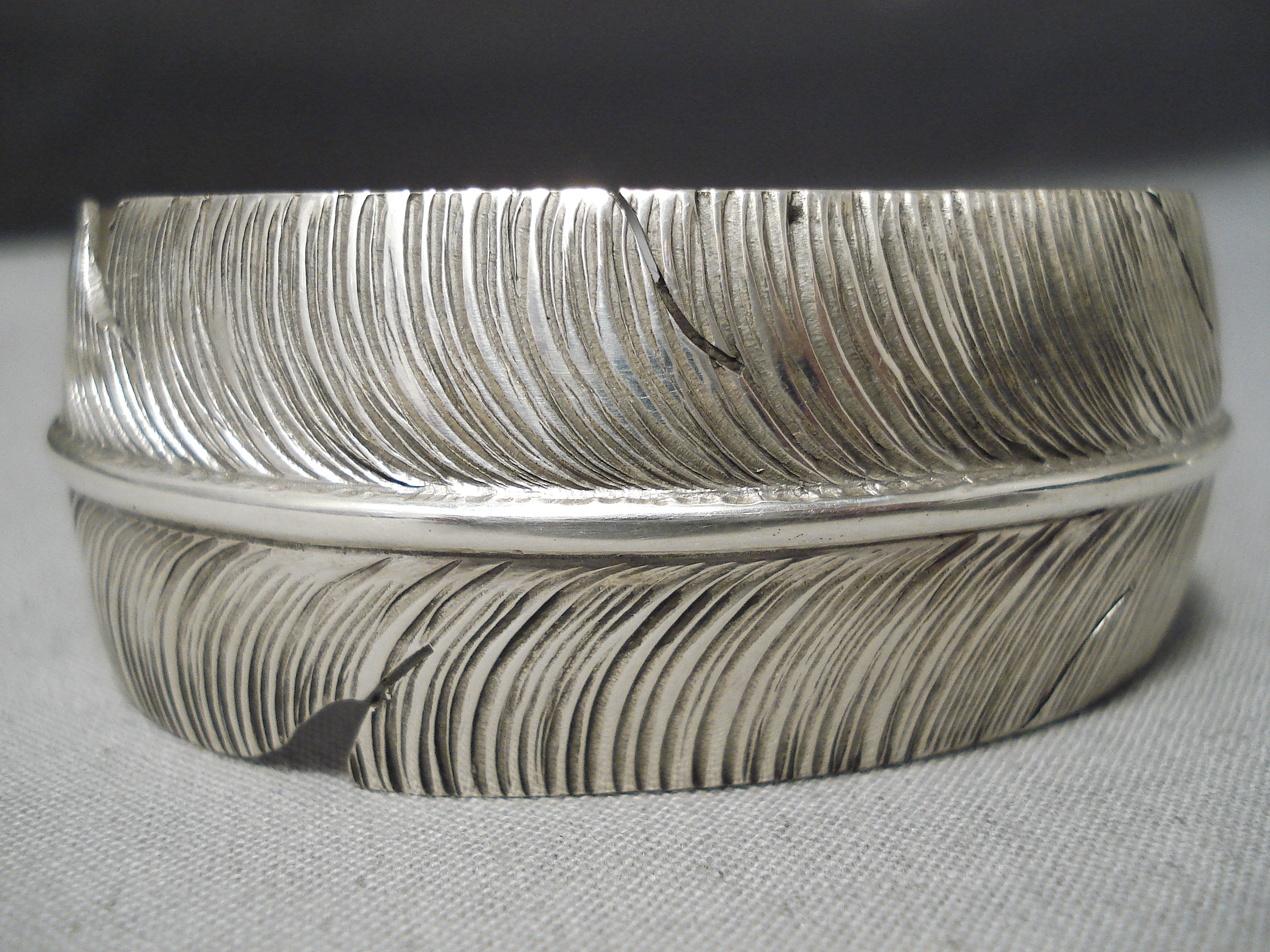 Vintage Navajo Sterling Silver Feather Bracelet - Authentic Native American Jewelry for Women - Perfect for Boho Fashion, Gift Giving & Special Occasions