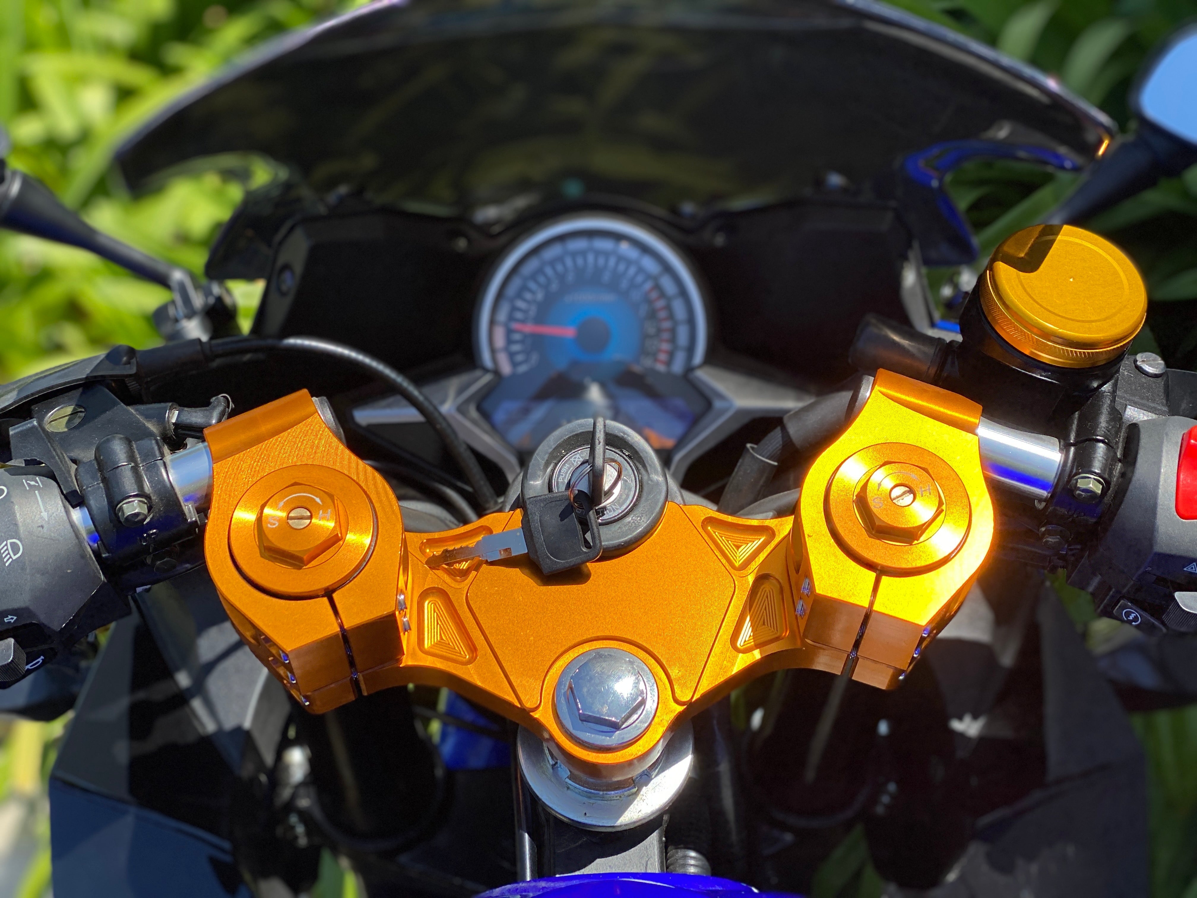 Venom X22R 250cc 5-Speed Motorcycle - Open Box Sale | Perfect for Commuting & Off-Road Adventures