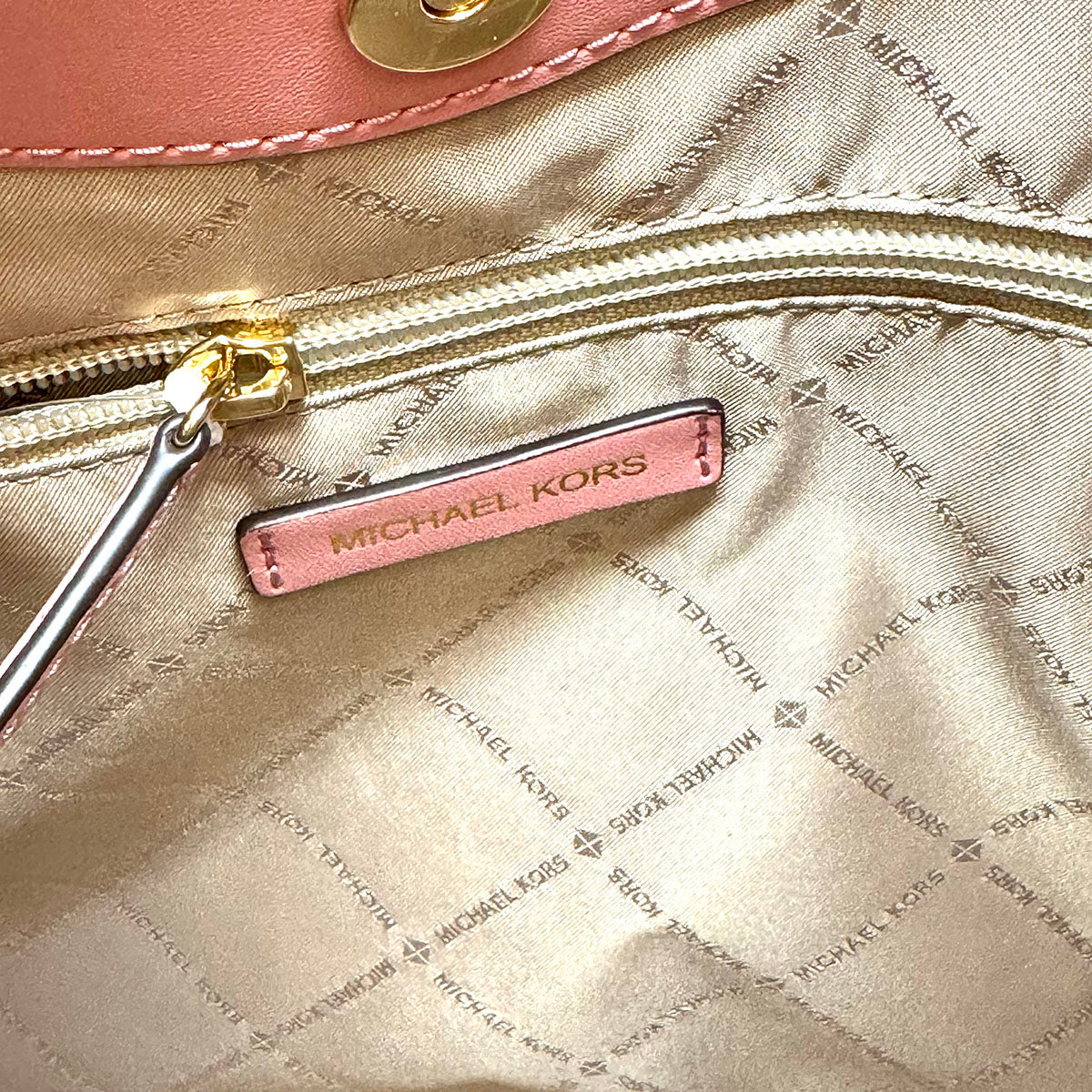Michael Kors Designer Tote Bag for Women - Stylish & Spacious Leather Handbag for Work, Travel & Everyday Use