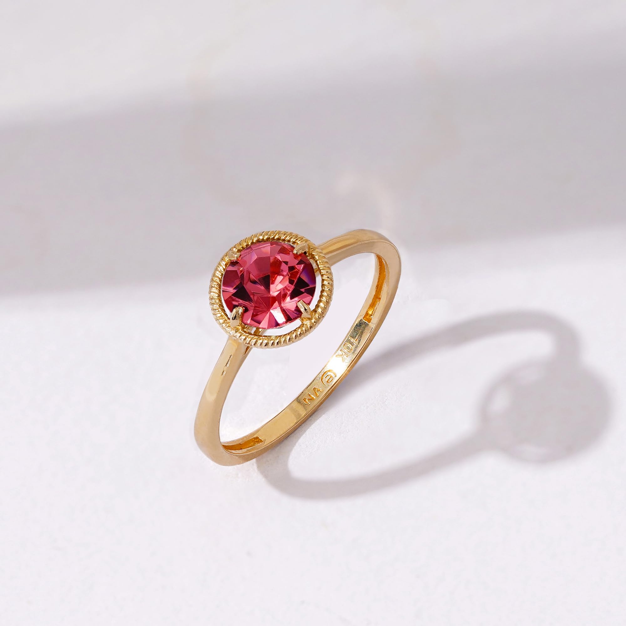Amazon Essentials 10k Gold March Birthstone Ring with Imported Crystal - Elegant Jewelry Gift for Women, Perfect for Birthdays, Anniversaries & Special Occasions