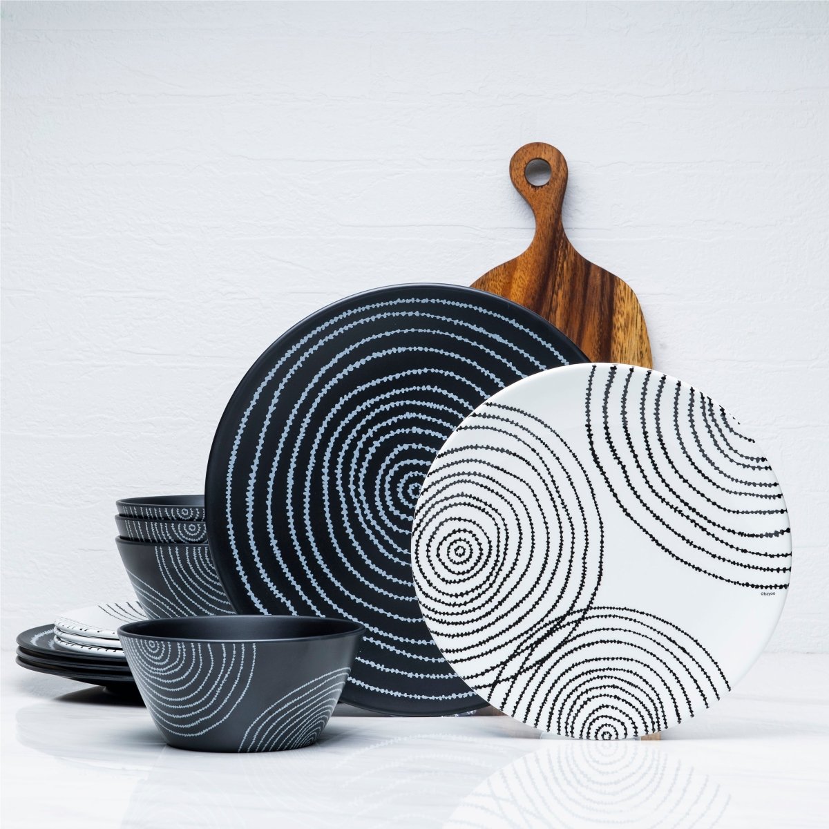 12-Piece Black Planet Melamine Dinnerware Set - Plates & Bowls for Outdoor Picnics, Camping, and Durable Everyday Use