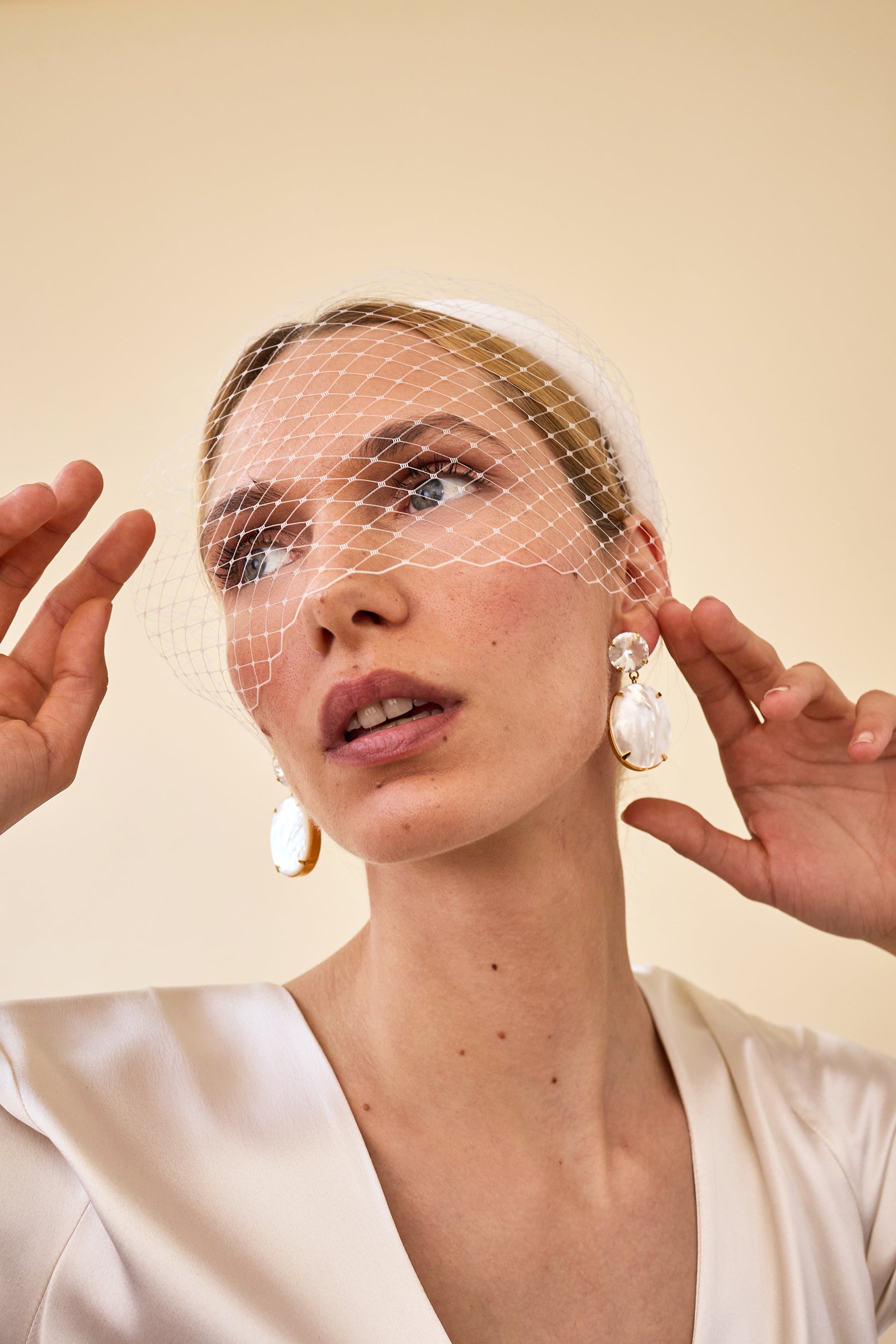 Robyn Blusher Veil Headband - Elegant Lace Wedding Hair Accessory for Brides, Bridesmaids & Prom | Perfect for Weddings, Formal Events & Photo Shoots