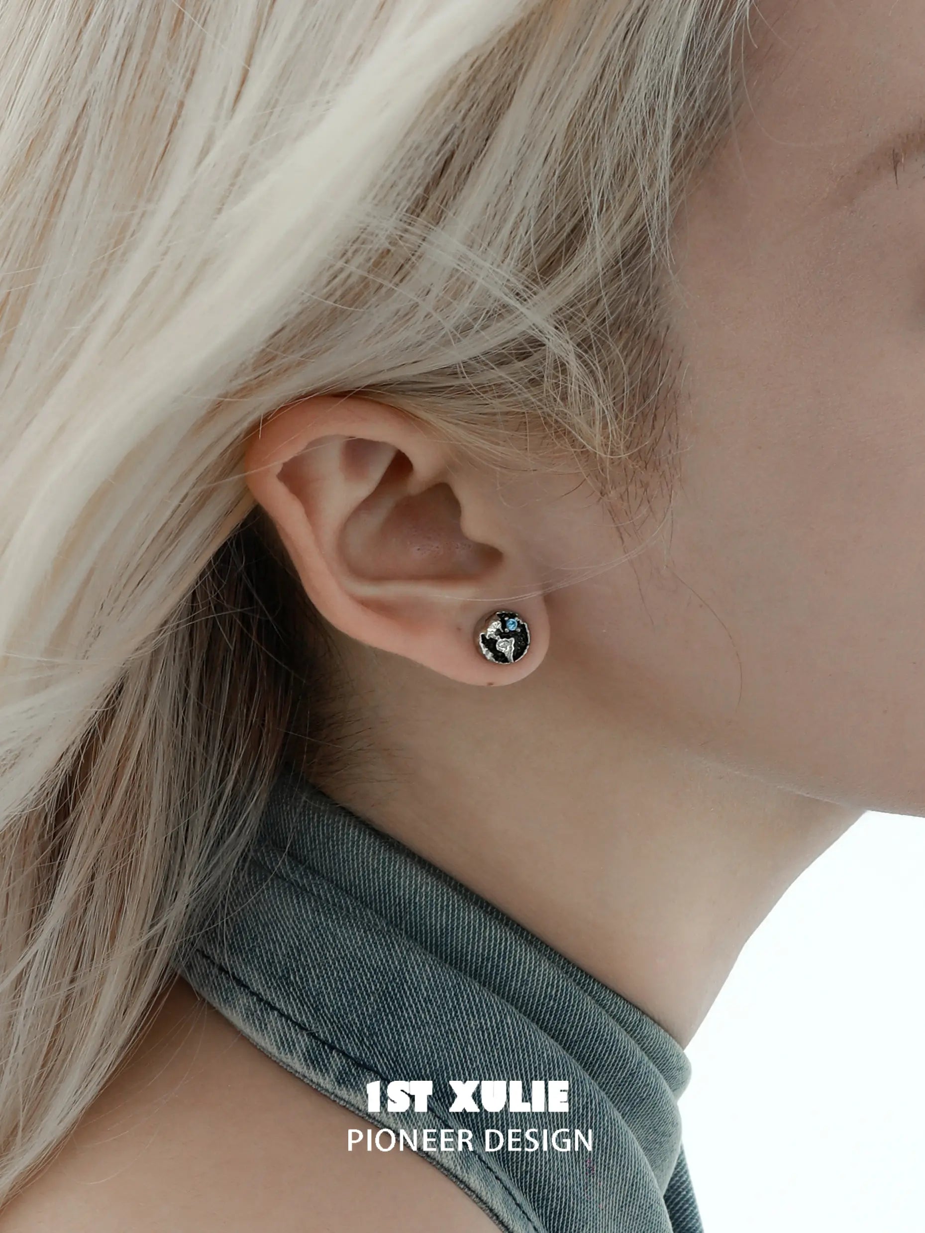 Mini World 925 Sterling Silver World Map Stud Earrings™ - Stylish Geographic Jewelry for Travel Lovers & Gift Giving