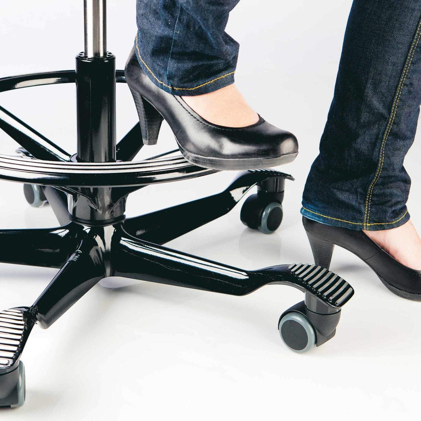 HÅG Footrest for Capsico & SoFi Chairs - Adjustable Ergonomic Support for Office & Home Workspaces - Perfect for Long Hours of Sitting & Comfort