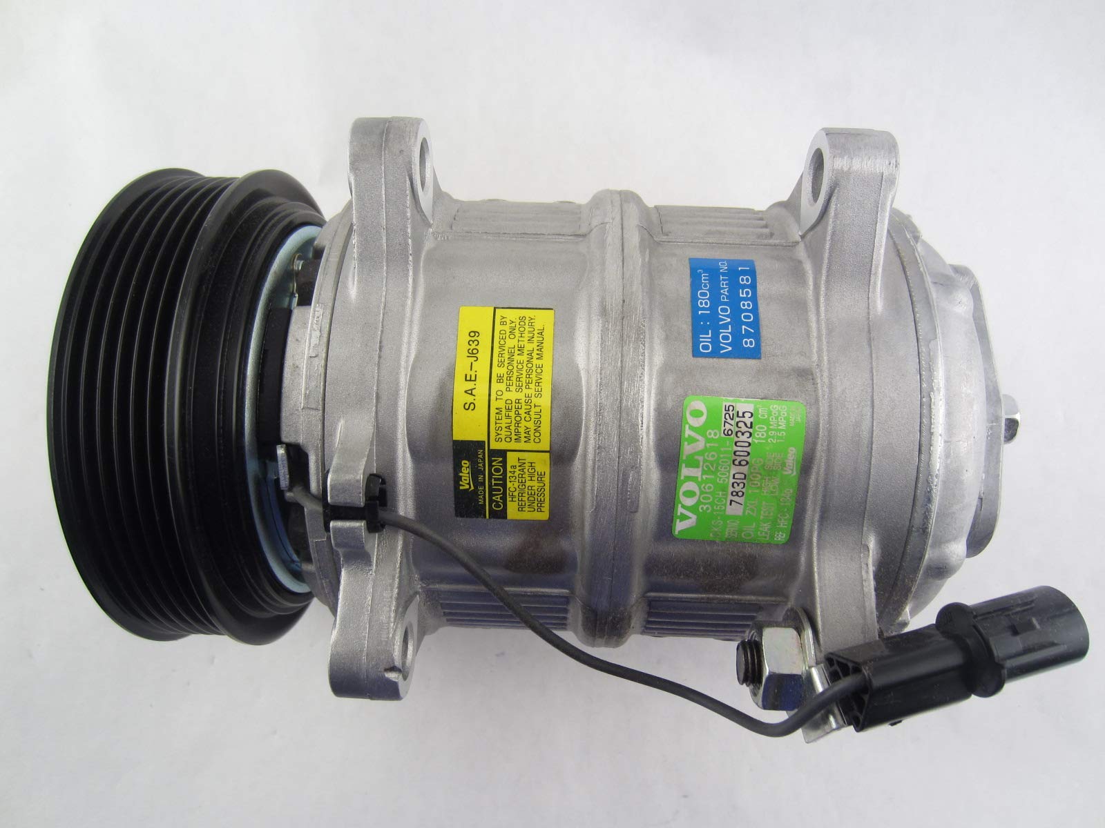 Volvo S40 V40 A/C Compressor DKS15CH - Replacement Car Air Conditioning Compressor for Cooling System - Perfect for Summer Driving & Road Trips