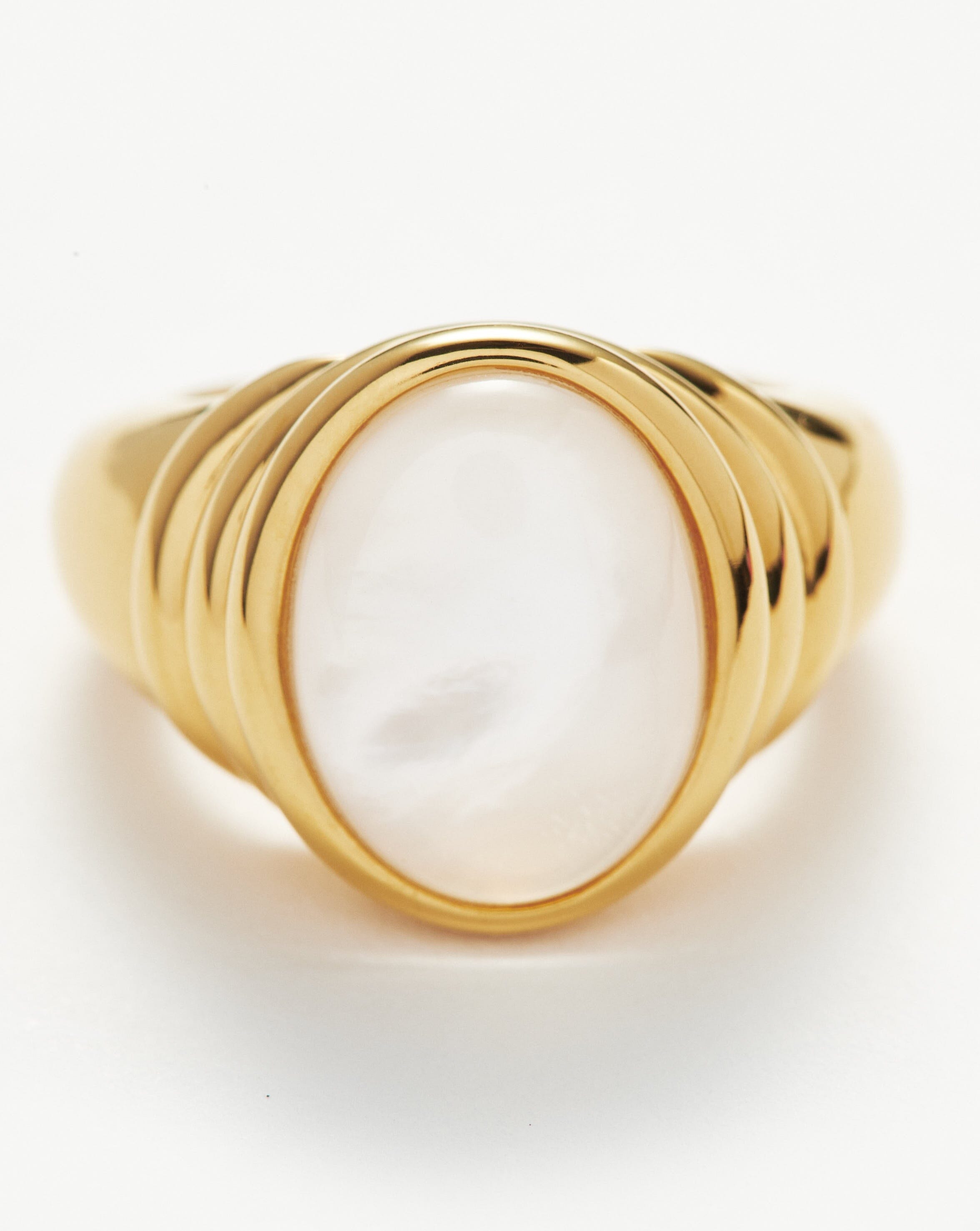 Savi Ridge Oval Gemstone Chunky Ring - 18k Gold Vermeil, Mother of Pearl & Quartz Statement Jewelry for Women | Elegant Gift for Birthday, Anniversary & Special Occasions