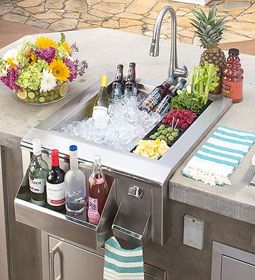 Alfresco Versa Sink 4 Bottle Wine Chiller with Holder Tray - Perfect for Outdoor Entertaining, Picnics & Backyard Parties