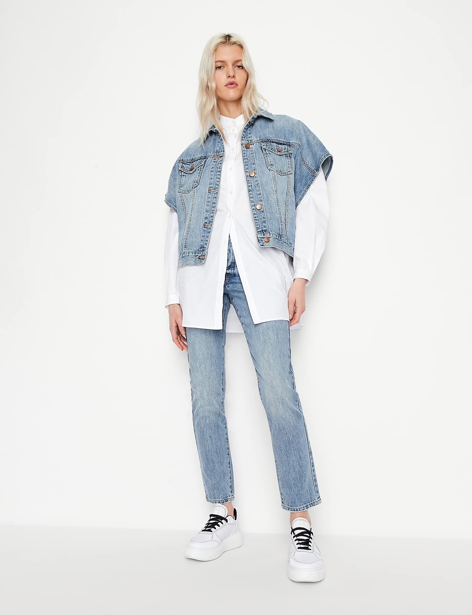 Armani Exchange Women's AX Logo Jacquard Denim Pants - Stylish High Waist Skinny Jeans for Casual Outings & Night Out