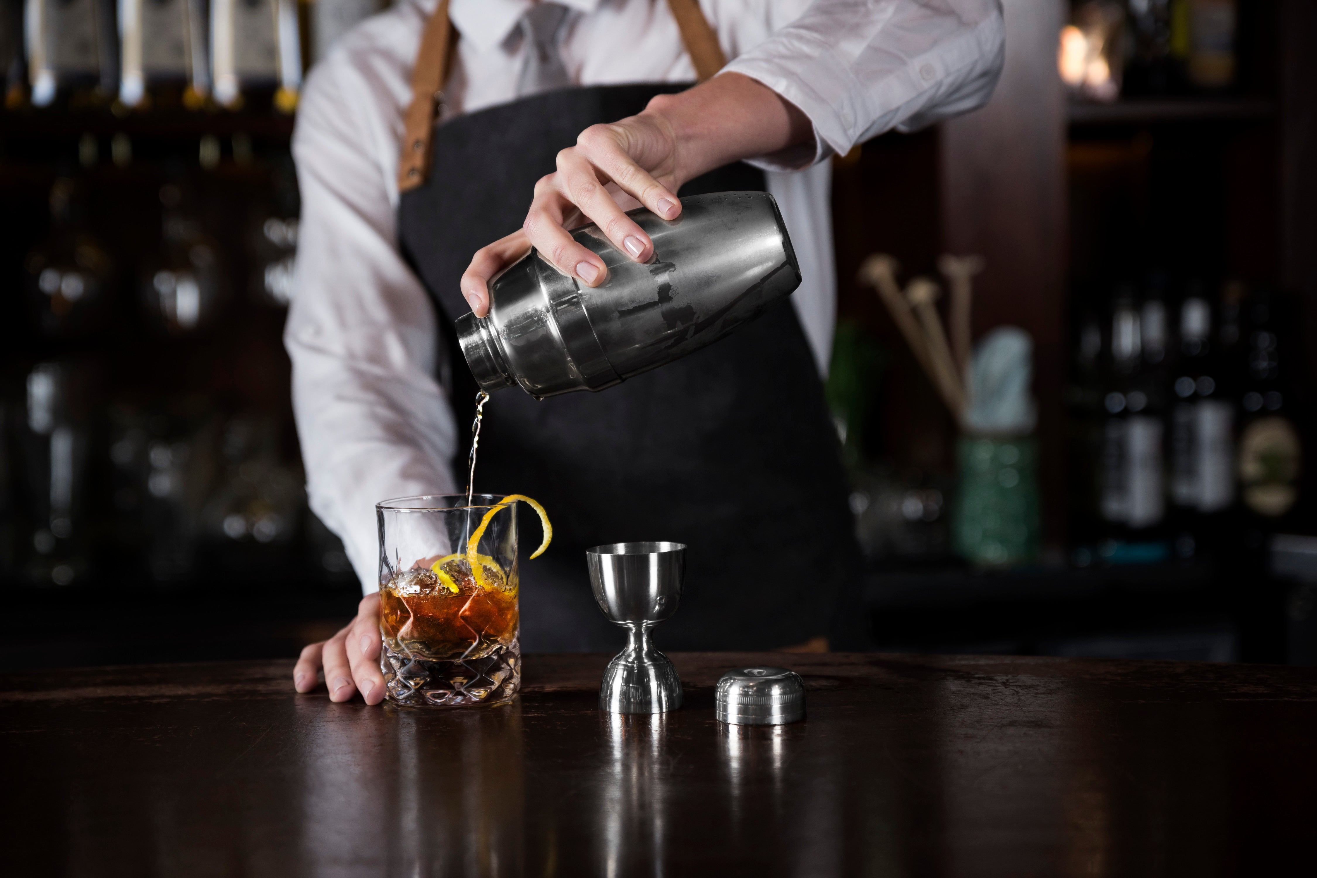 Harrison Canterbury Jigger - Premium Stainless Steel Cocktail Mixing Tool for Bartenders & Home Bars | Perfect for Crafting Martinis, Old Fashioned & More | Ideal for Home Mixology, Professional Bars & Gifts