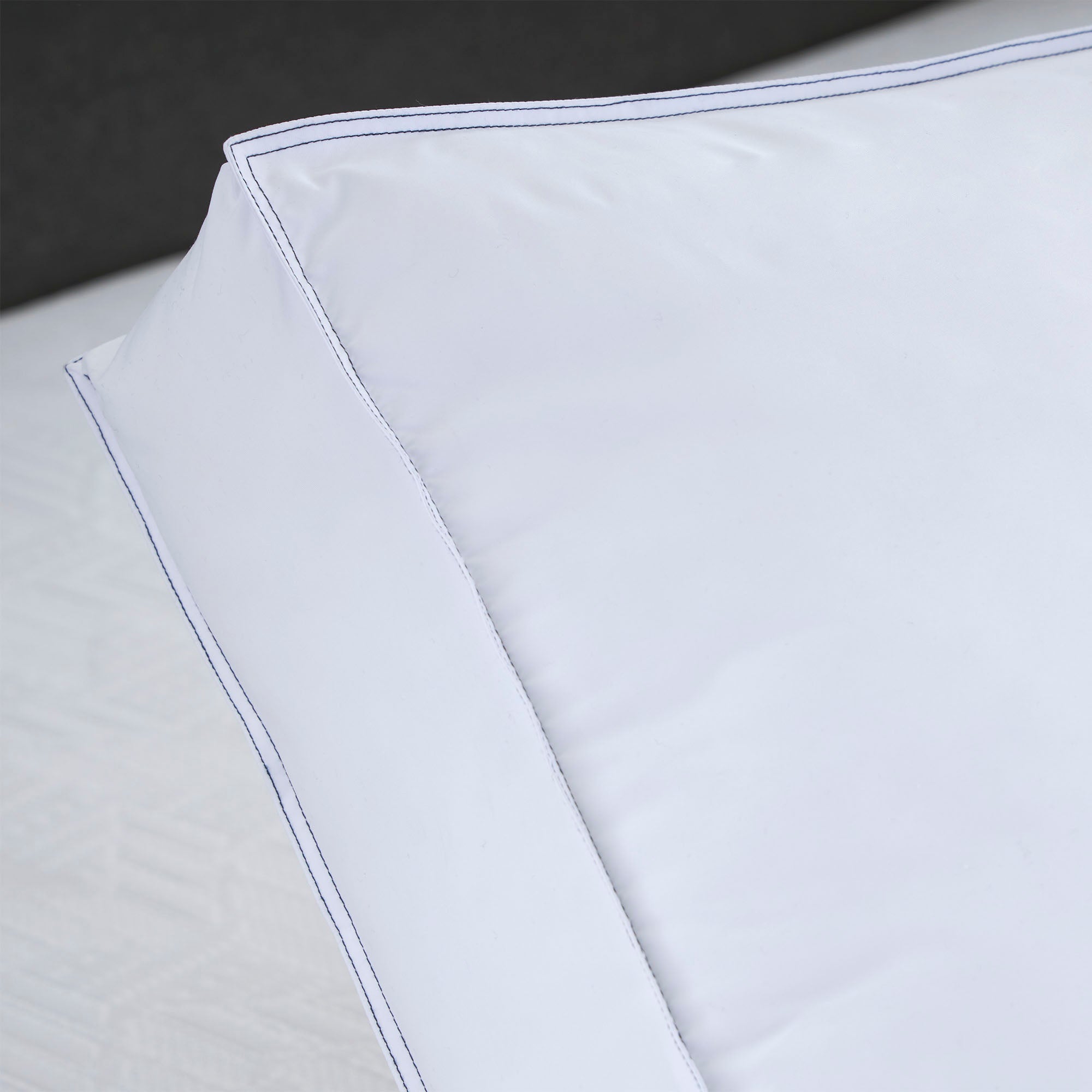 Comfort Tech Down Alternative Plush Side Sleeper Pillow - Ultra Soft Hypoallergenic Support for Neck & Shoulder Pain Relief - Perfect for Back, Stomach & Side Sleepers, Travel & Home Use